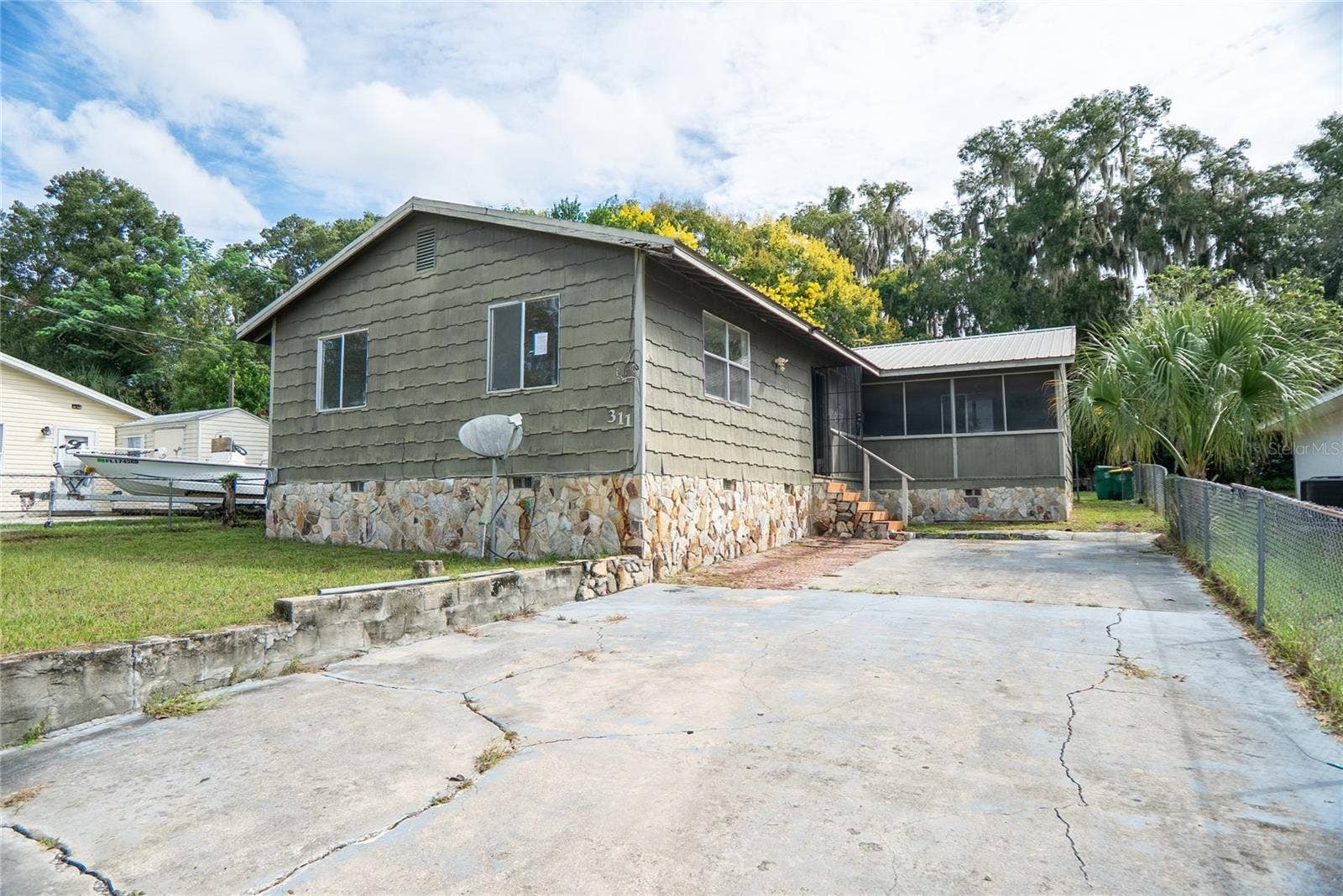 311 S THOMPSON AVENUE, Deland, FL 32720
