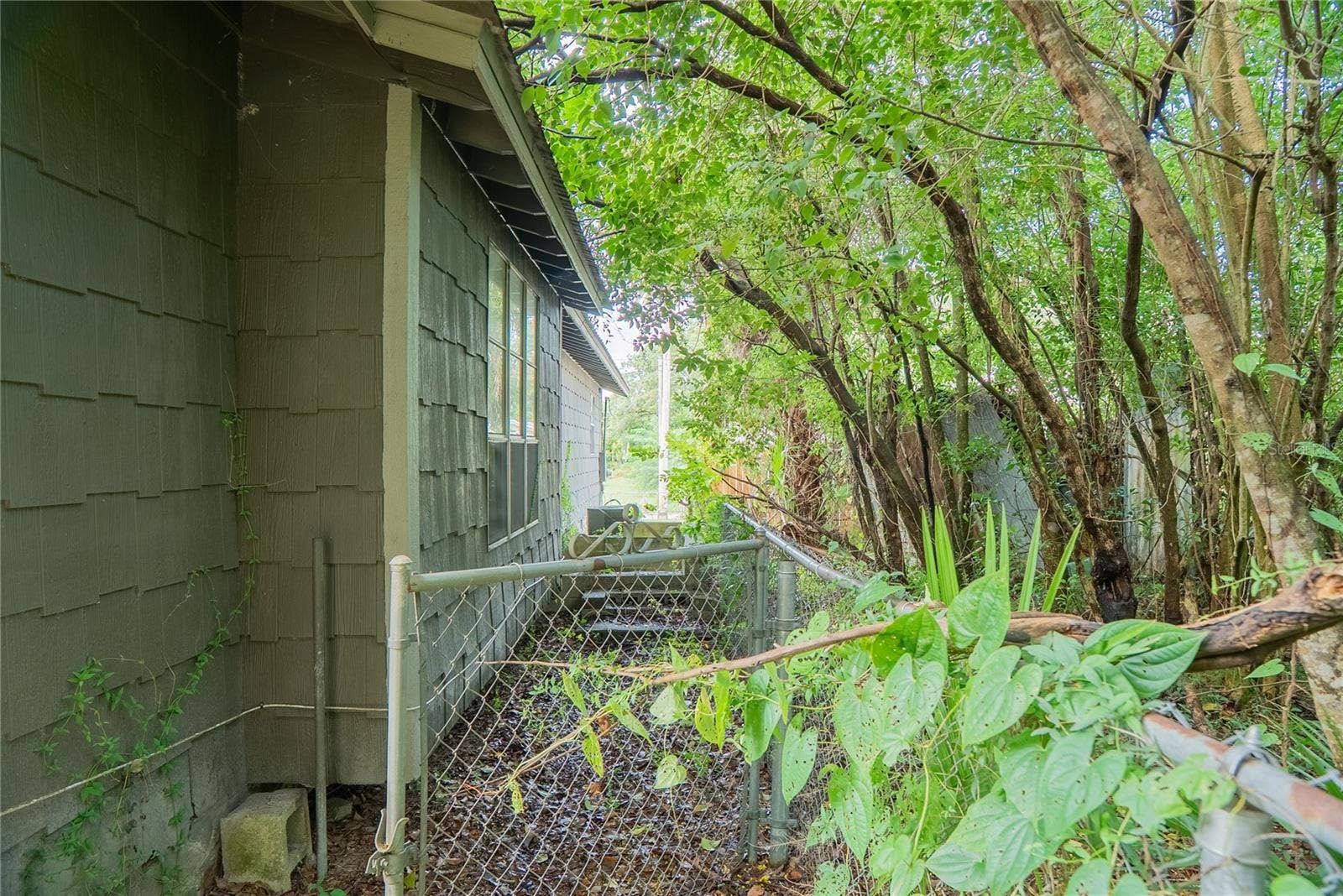 311 S THOMPSON AVENUE, Deland, FL 32720