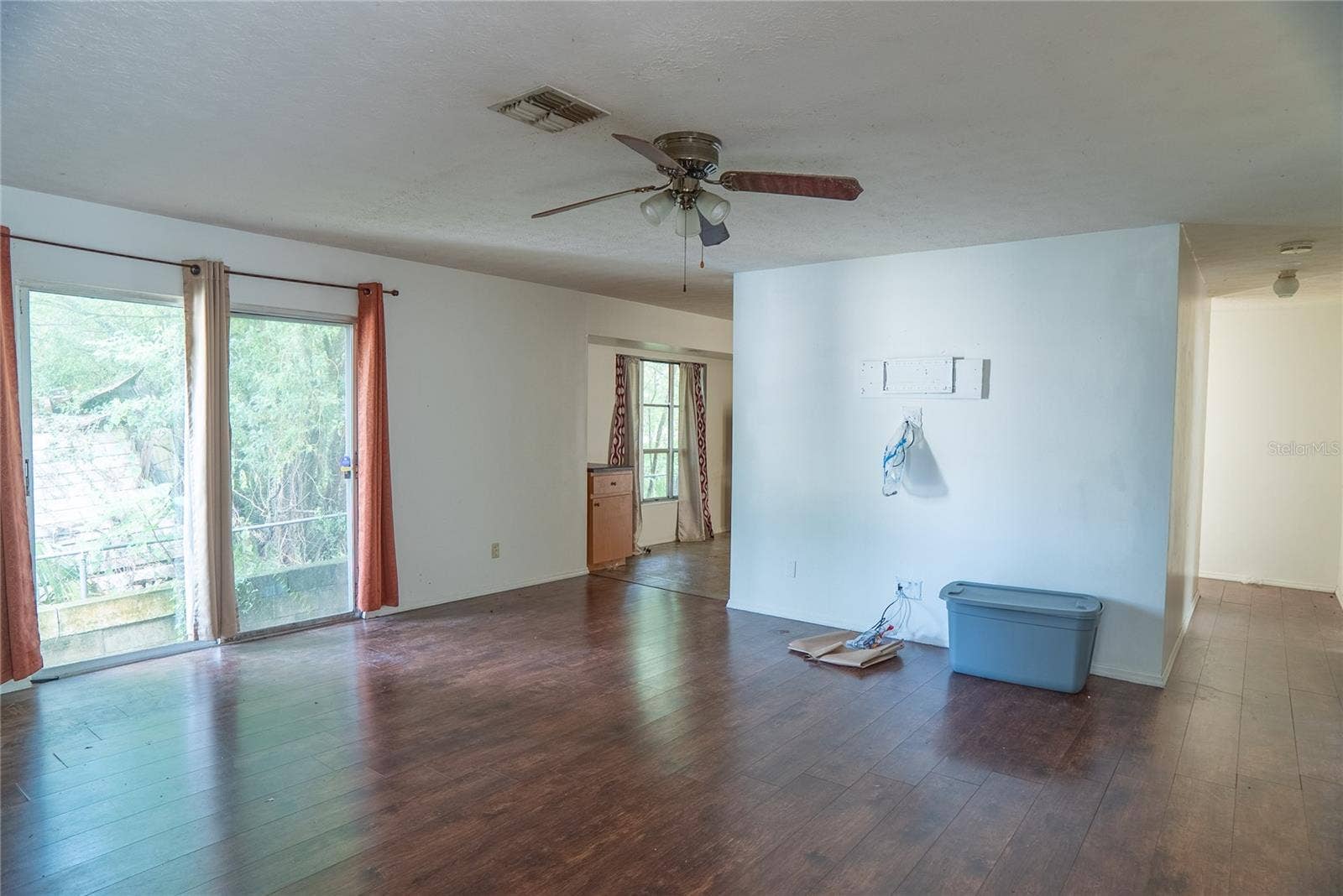 Living Room, Sliding doors inoperable do not open