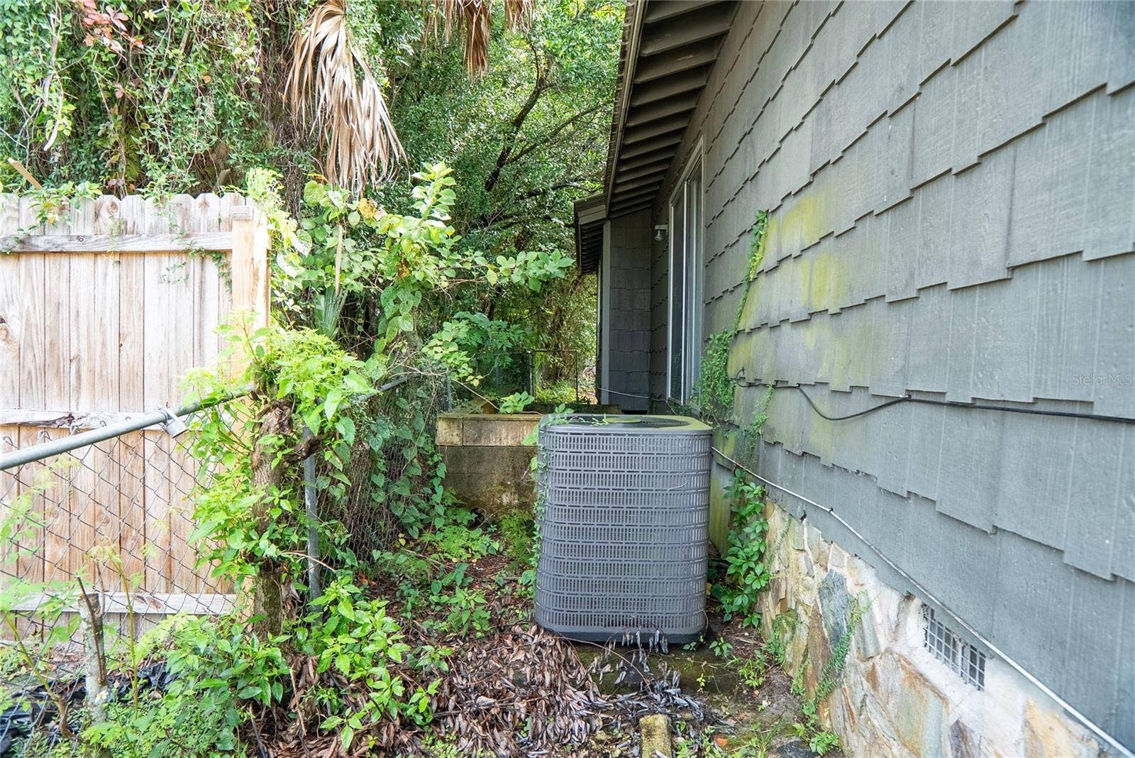 311 S THOMPSON AVENUE, Deland, FL 32720