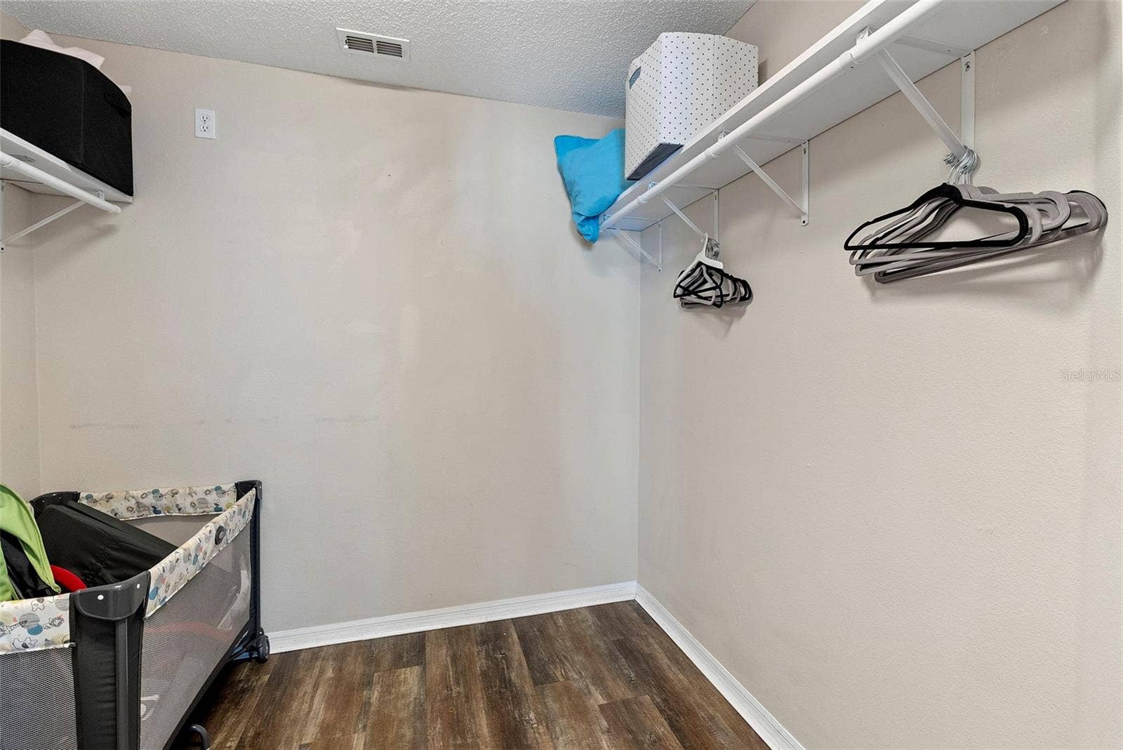 1541 INDIAN OAKS TRAIL, Kissimmee, FL 34747 1541 INDIAN OAKS TRAIL, Kissimmee, FL 34747