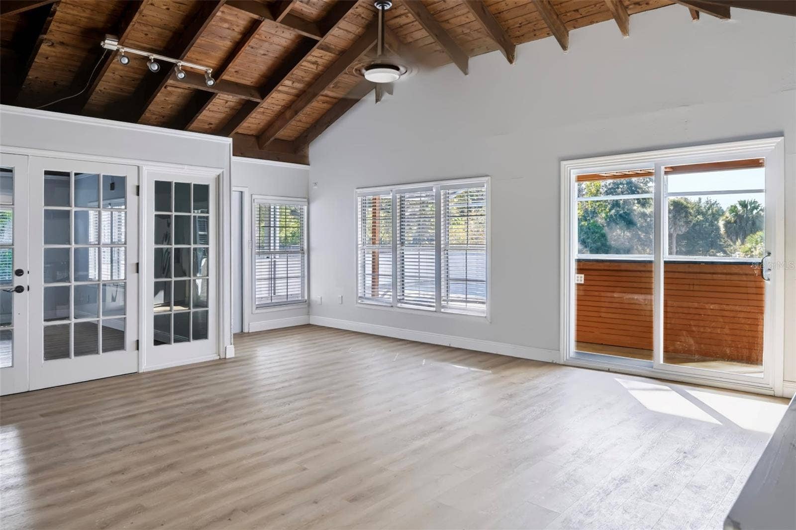 1910 LONG POND DRIVE, Longwood, FL 32779 1910 LONG POND DRIVE, Longwood, FL 32779