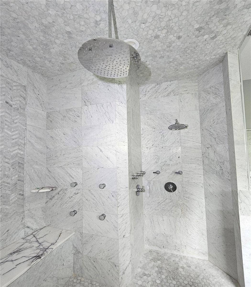 Master shower 3