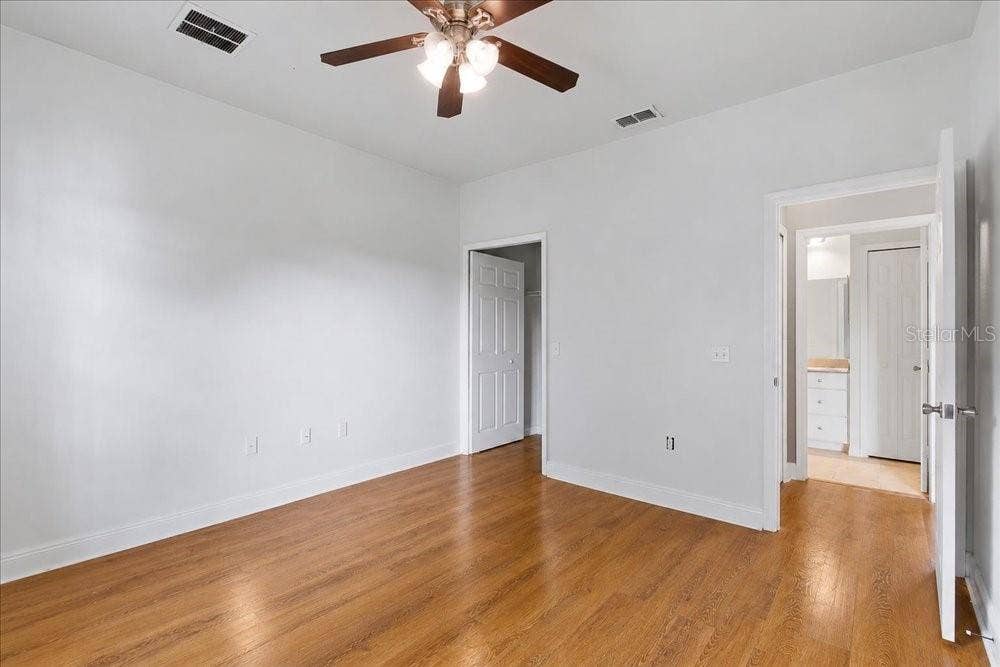 341 SOUTHERN PECAN CIRCLE, #202, Winter Garden, FL 34787 Primary Bedroom
