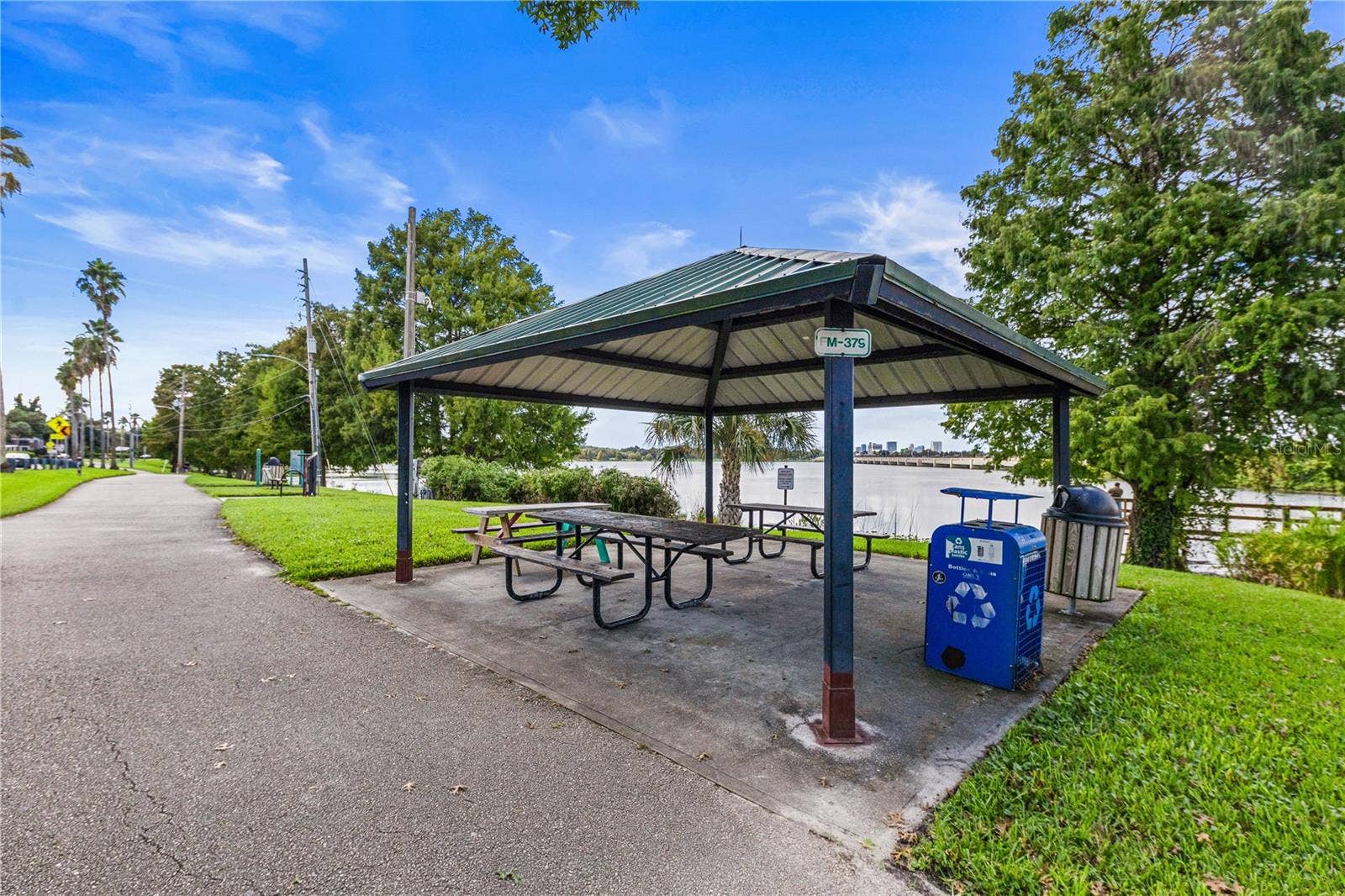 3221 UNDERHILL COURT, Orlando, FL 32803