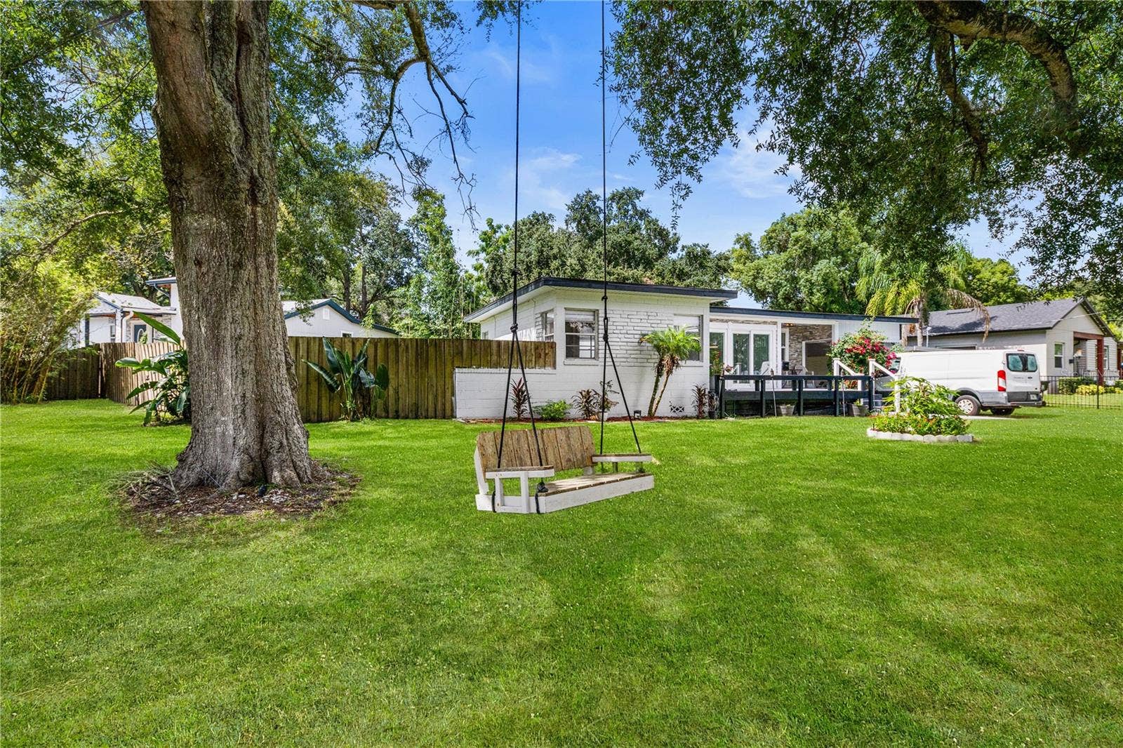 3221 UNDERHILL COURT, Orlando, FL 32803