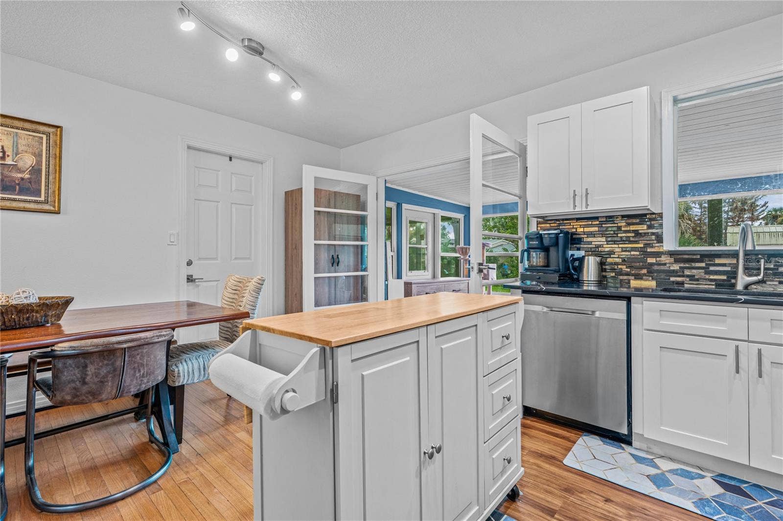 555 RIDGE BOULEVARD, South Daytona, FL 32119 555 RIDGE BOULEVARD, South Daytona, FL 32119
