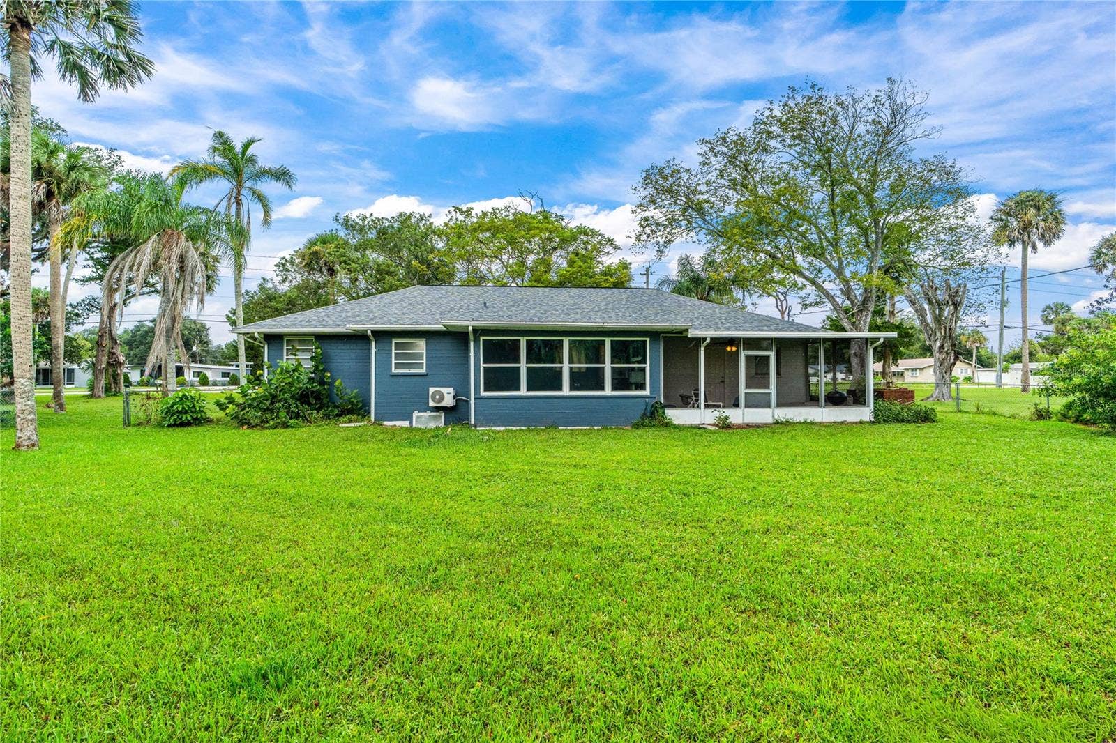 555 RIDGE BOULEVARD, South Daytona, FL 32119 555 RIDGE BOULEVARD, South Daytona, FL 32119