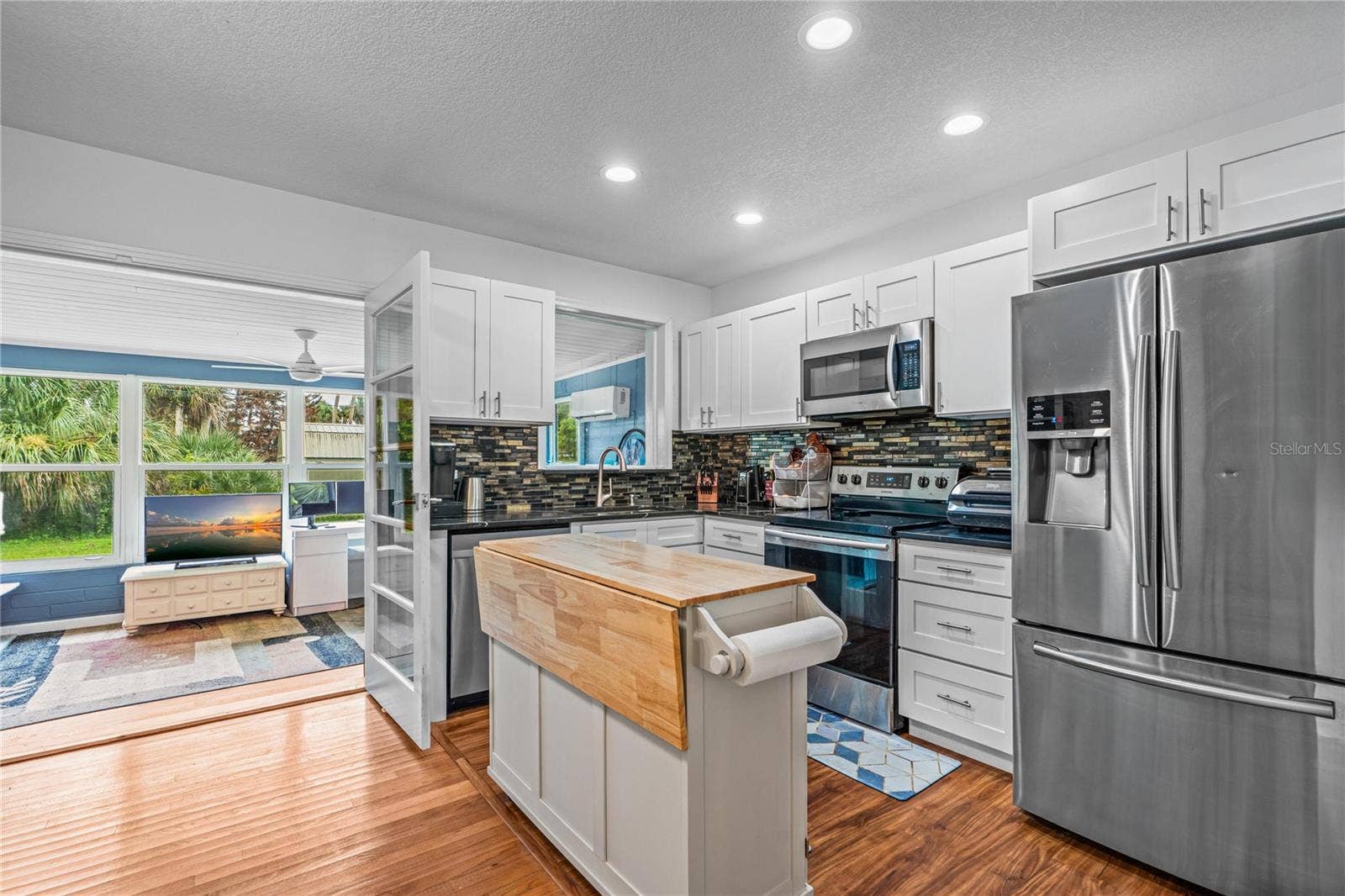 555 RIDGE BOULEVARD, South Daytona, FL 32119 555 RIDGE BOULEVARD, South Daytona, FL 32119
