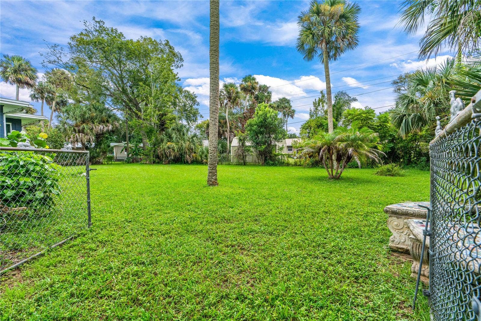555 RIDGE BOULEVARD, South Daytona, FL 32119 555 RIDGE BOULEVARD, South Daytona, FL 32119