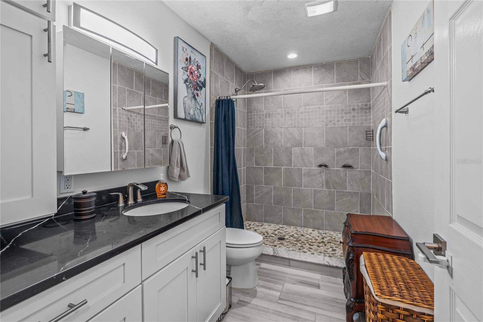 555 RIDGE BOULEVARD, South Daytona, FL 32119 555 RIDGE BOULEVARD, South Daytona, FL 32119