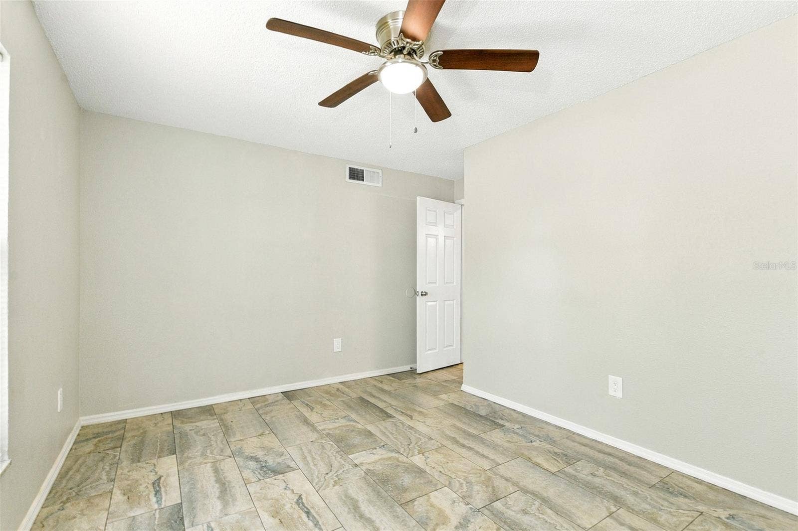 209 BANYAN COURT, Winter Springs, FL 32708 209 BANYAN COURT, Winter Springs, FL 32708