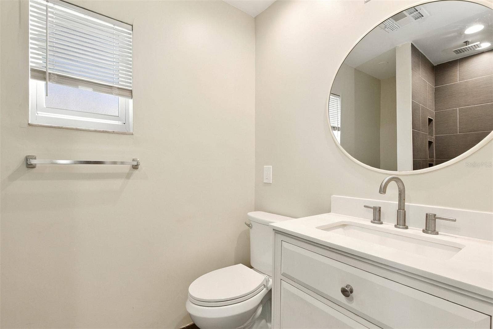 209 BANYAN COURT, Winter Springs, FL 32708 209 BANYAN COURT, Winter Springs, FL 32708