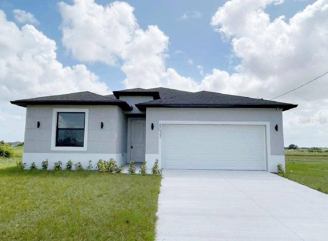 9031 W CASTLE CIRCLE, Labelle, FL 33935