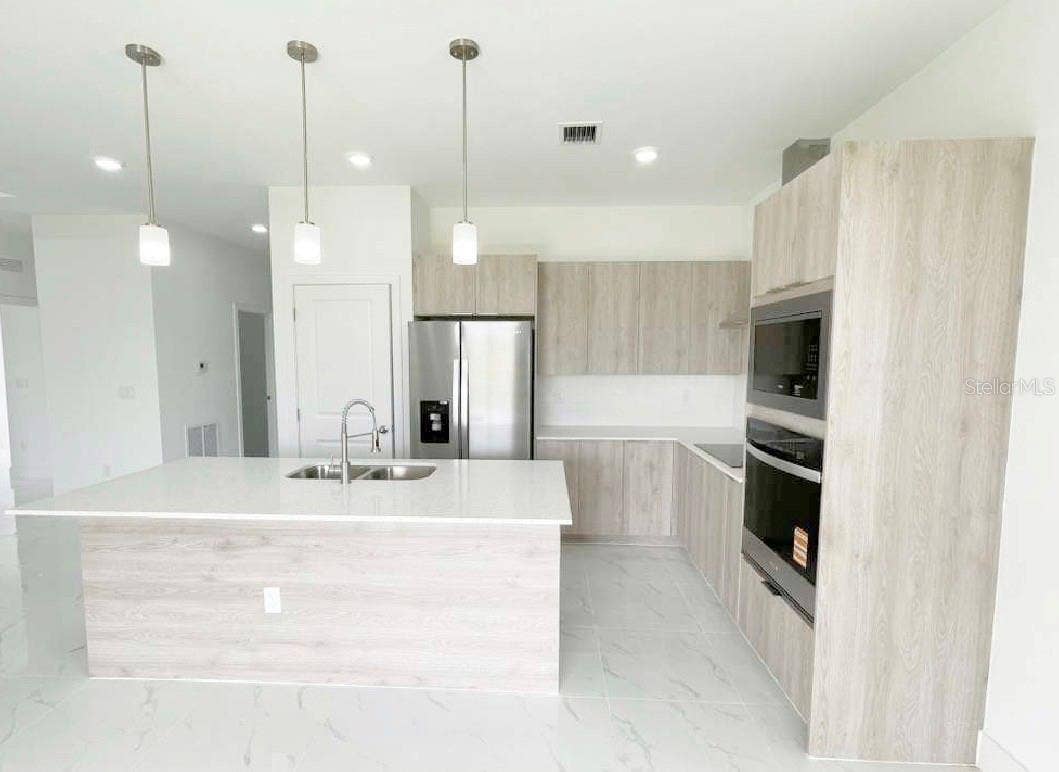 9031 W CASTLE CIRCLE, Labelle, FL 33935