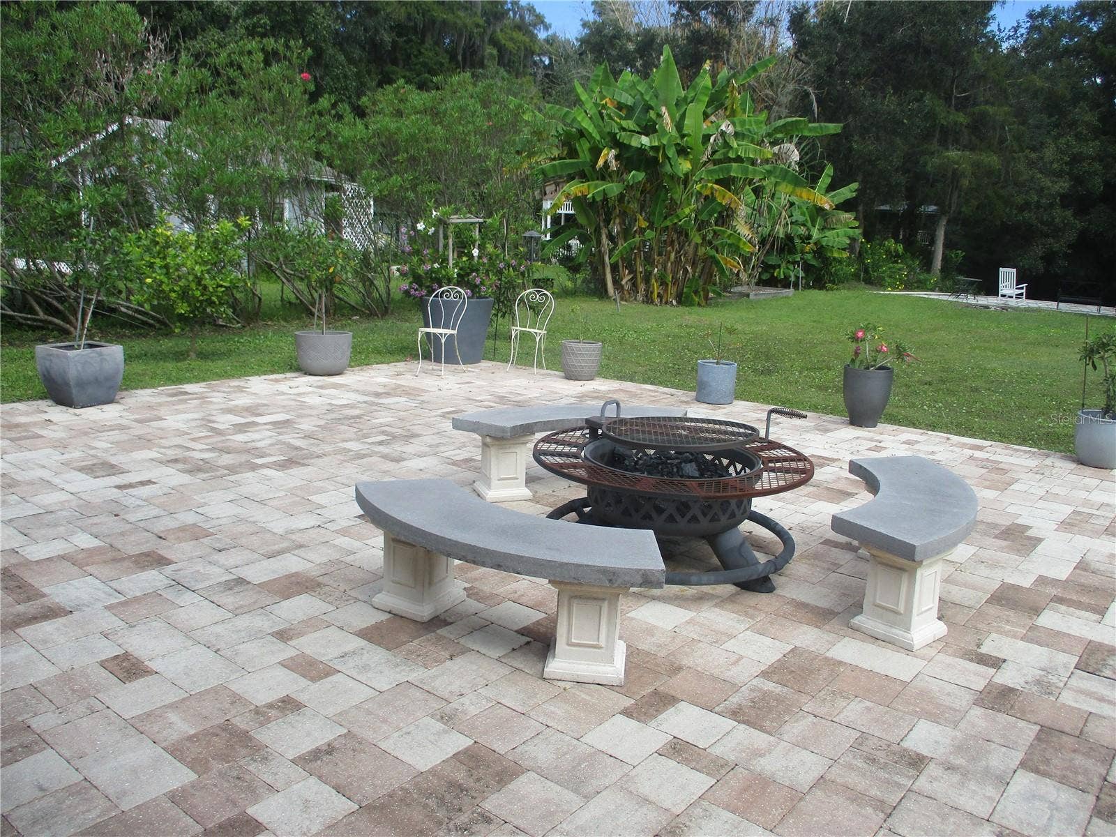 3101 SHINGLE CREEK COURT, Kissimmee, FL 34746 Patio 1 & Firepit