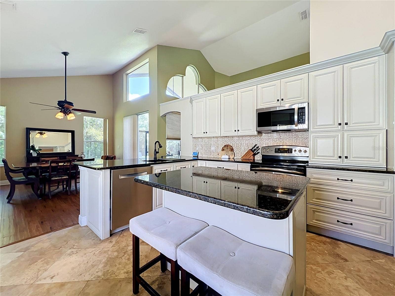 14006 LAKE UNDERHILL ROAD, Orlando, FL 32828