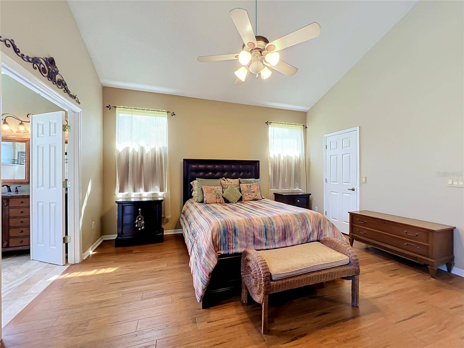 14006 LAKE UNDERHILL ROAD, Orlando, FL 32828