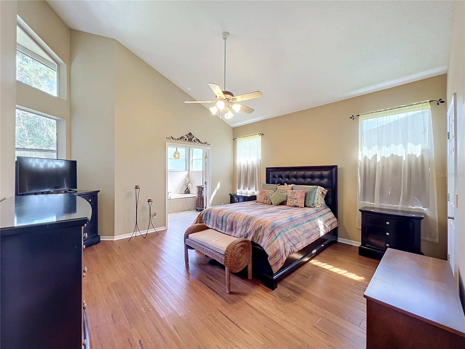 14006 LAKE UNDERHILL ROAD, Orlando, FL 32828