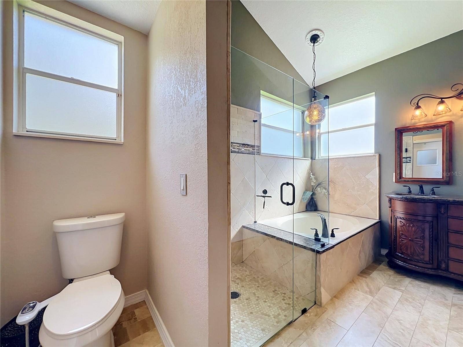 14006 LAKE UNDERHILL ROAD, Orlando, FL 32828