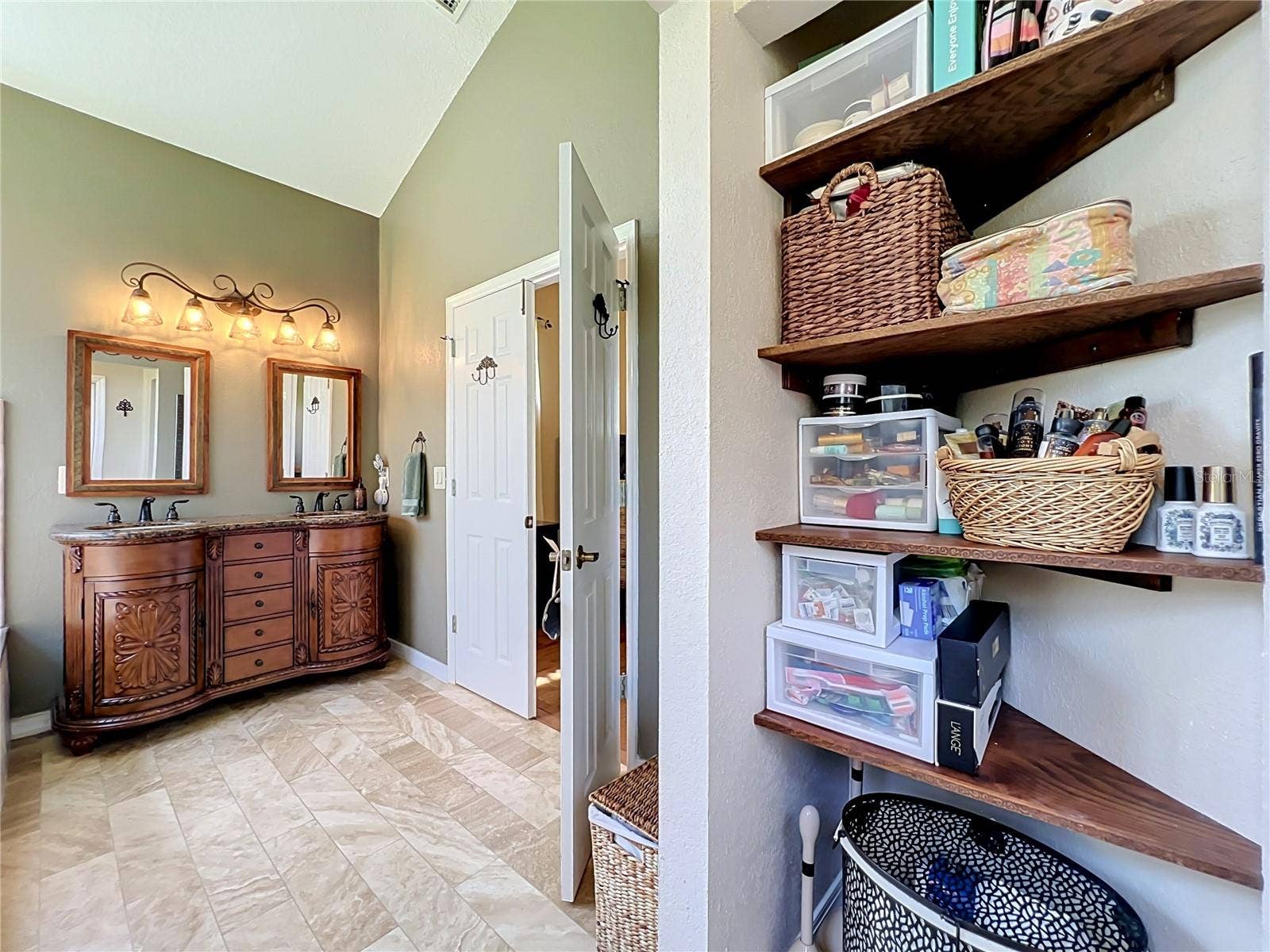 14006 LAKE UNDERHILL ROAD, Orlando, FL 32828