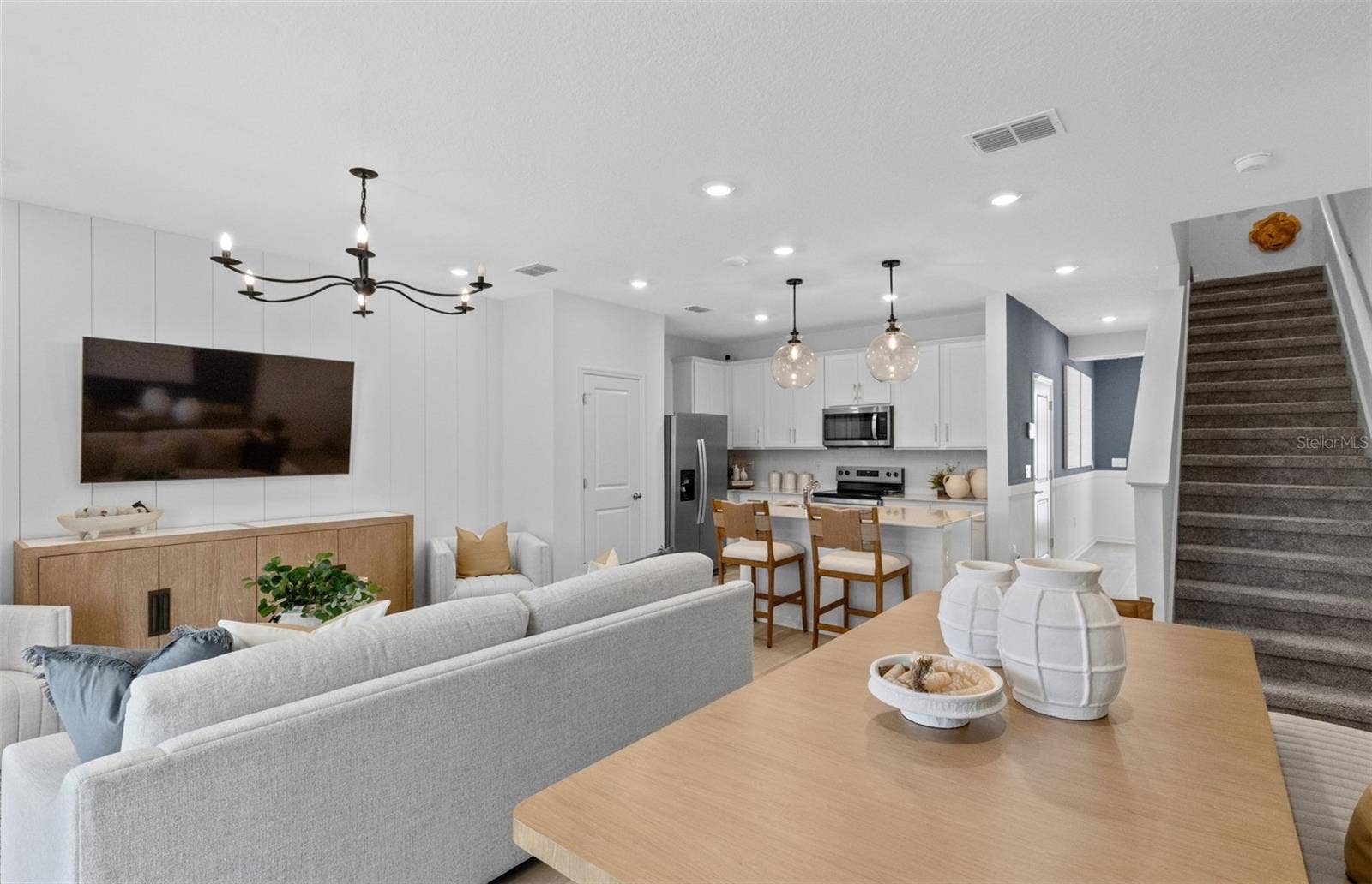 Model Home Design Only. Pictures and furnishings are for illustrative purposes only. Elevations, colors and options may vary. Furniture is for model home staging only.