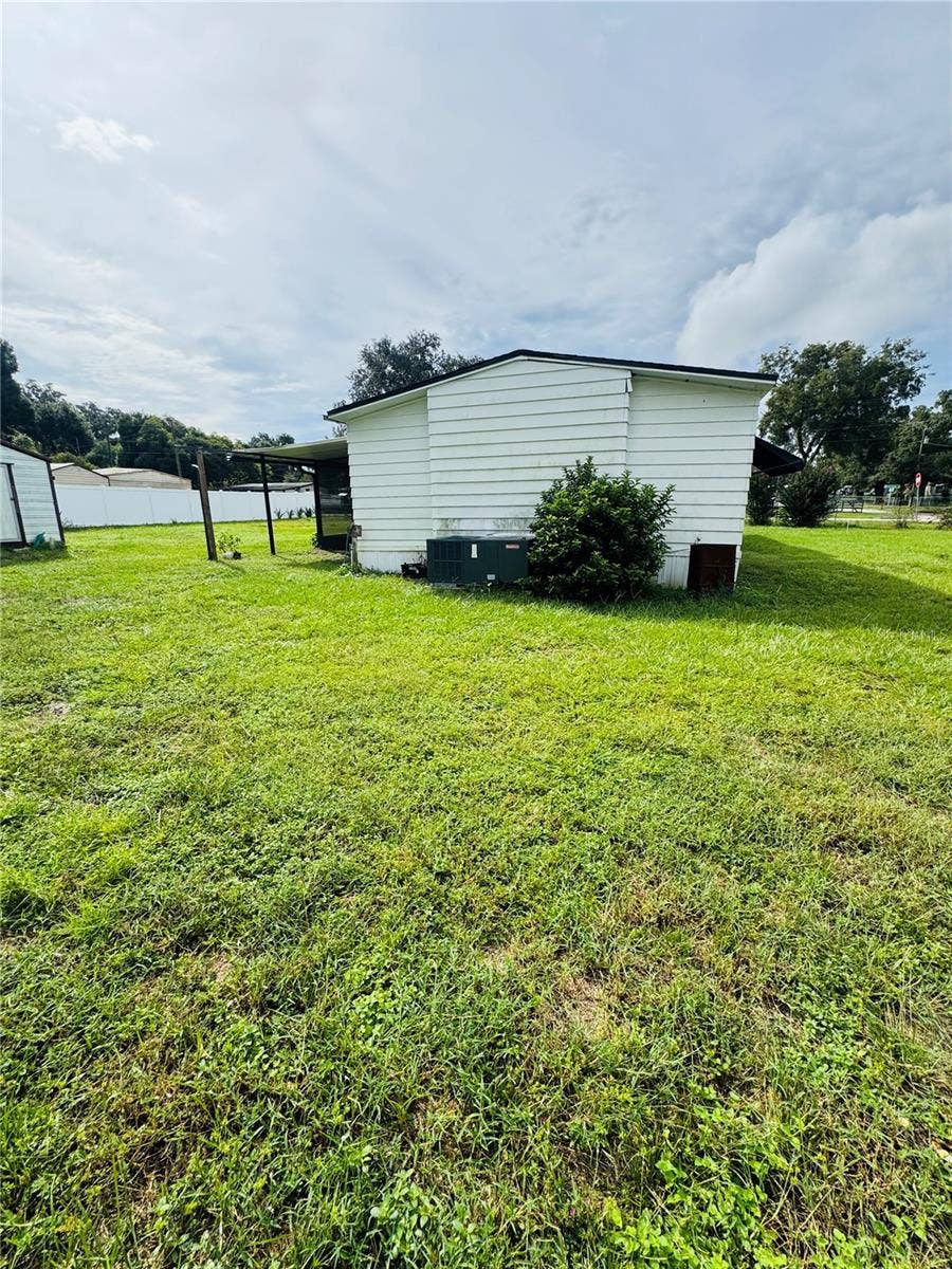 1013 LIANNE PLACE, Seffner, FL 33584 Rear