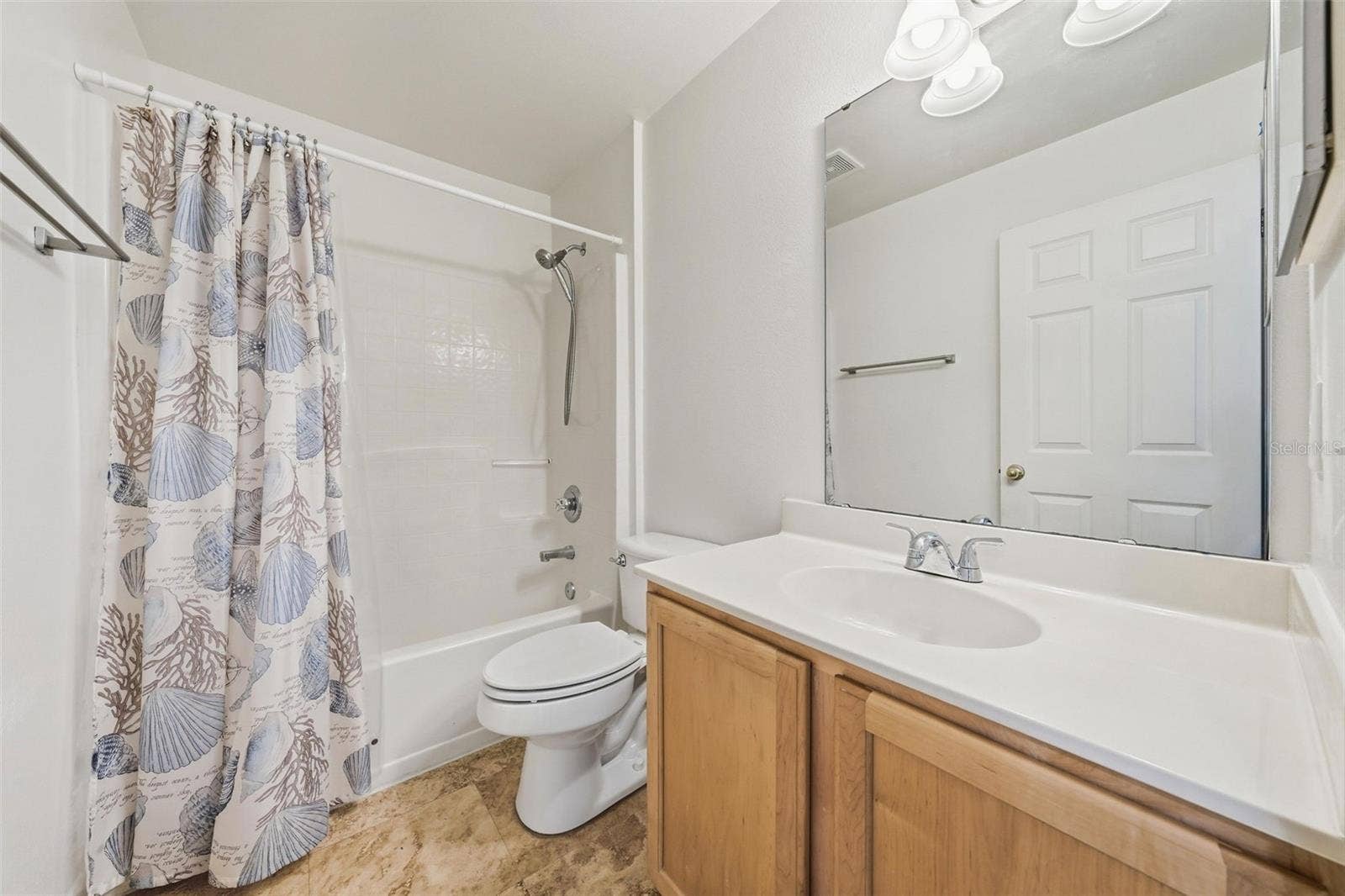 Upstairs Hallway Bath