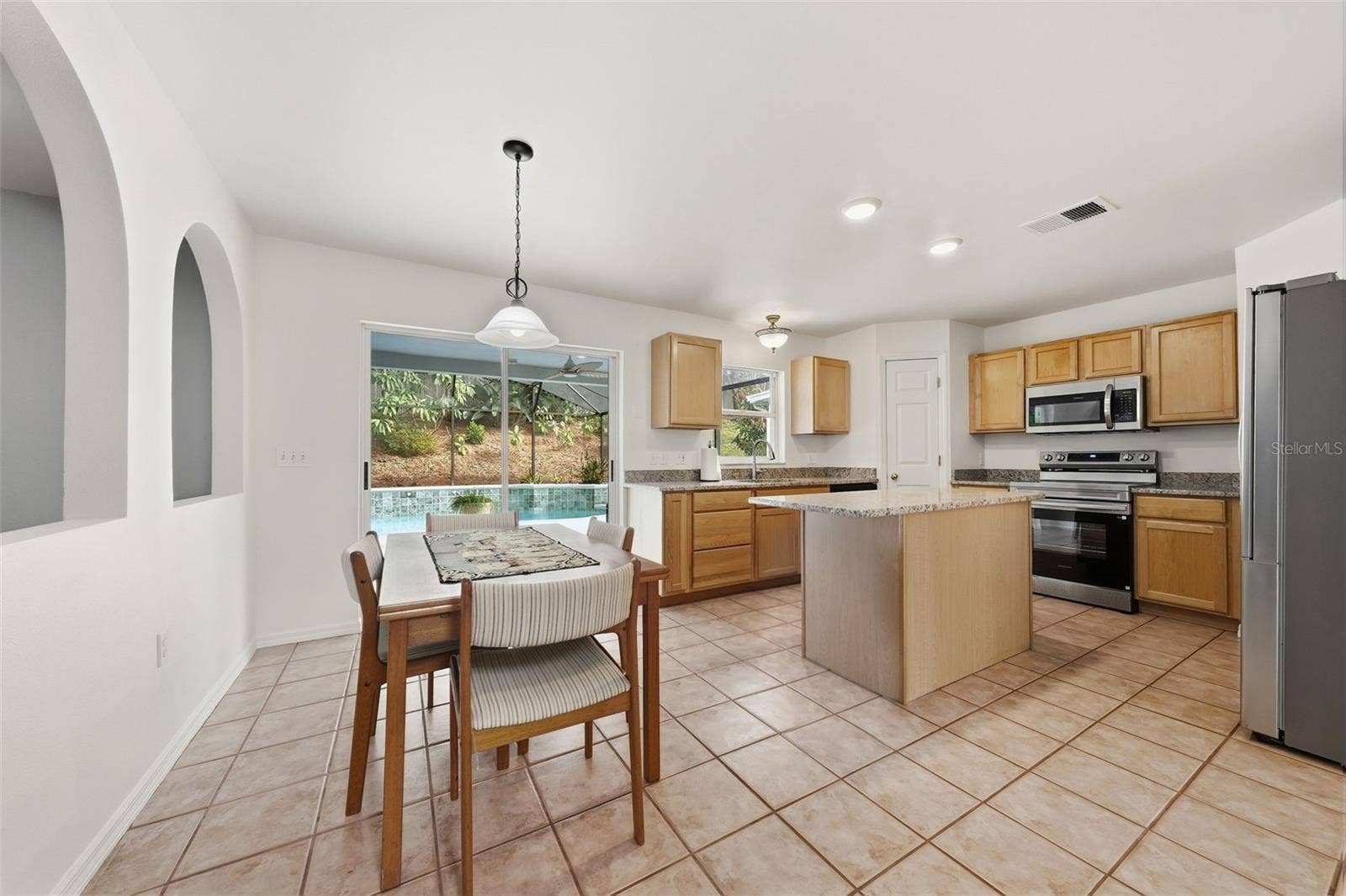 Eat In Area in Kitchen