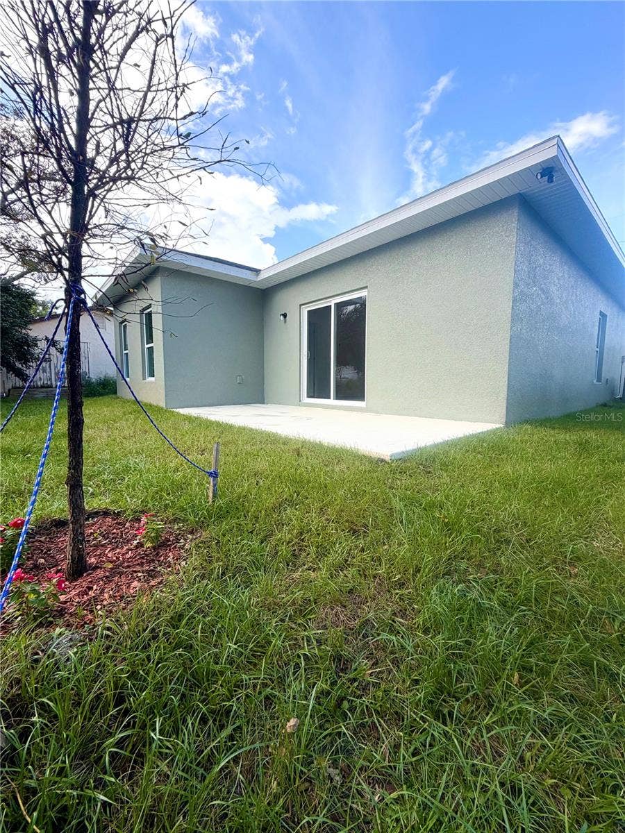 1205 AVENUE K, Haines City, FL 33844 Back porch