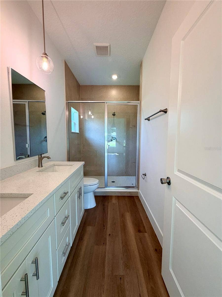 1205 AVENUE K, Haines City, FL 33844 Master bath 2