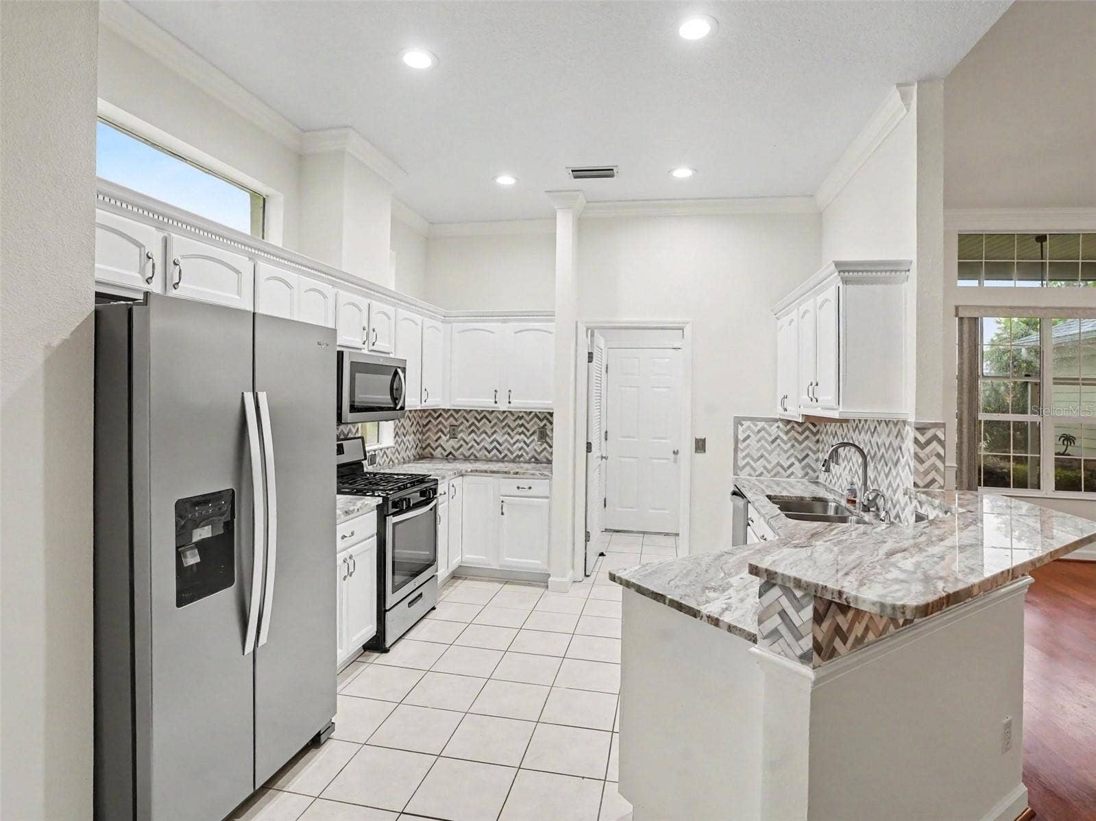 8045 WATERBURY WAY, Mount Dora, FL 32757