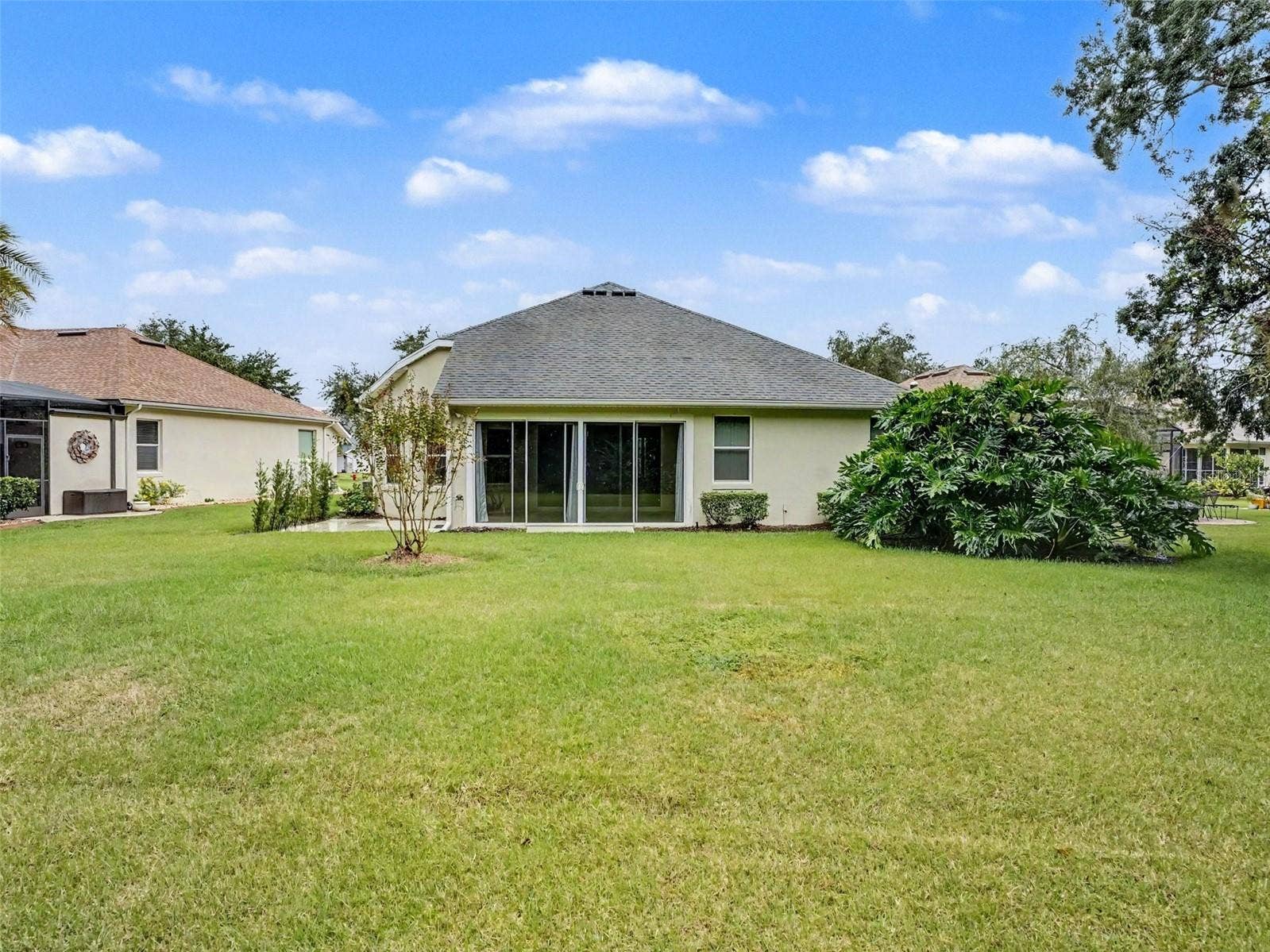 8045 WATERBURY WAY, Mount Dora, FL 32757