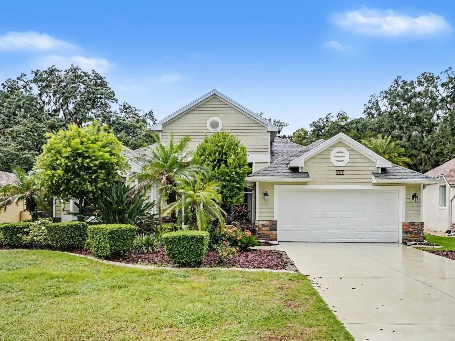 8045 WATERBURY WAY, Mount Dora, FL 32757