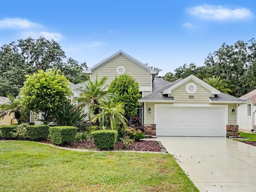 Property photo for 8045 WATERBURY WAY, Mount Dora, FL