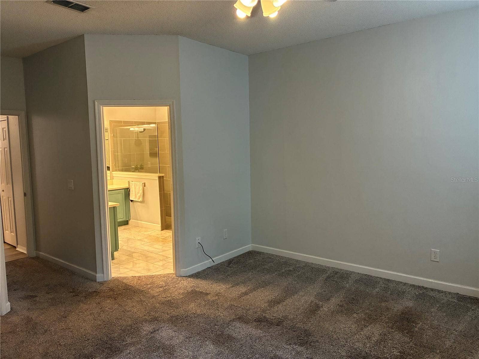 14212 SUNRIVER AVENUE, Orlando, FL 32828 Master bed