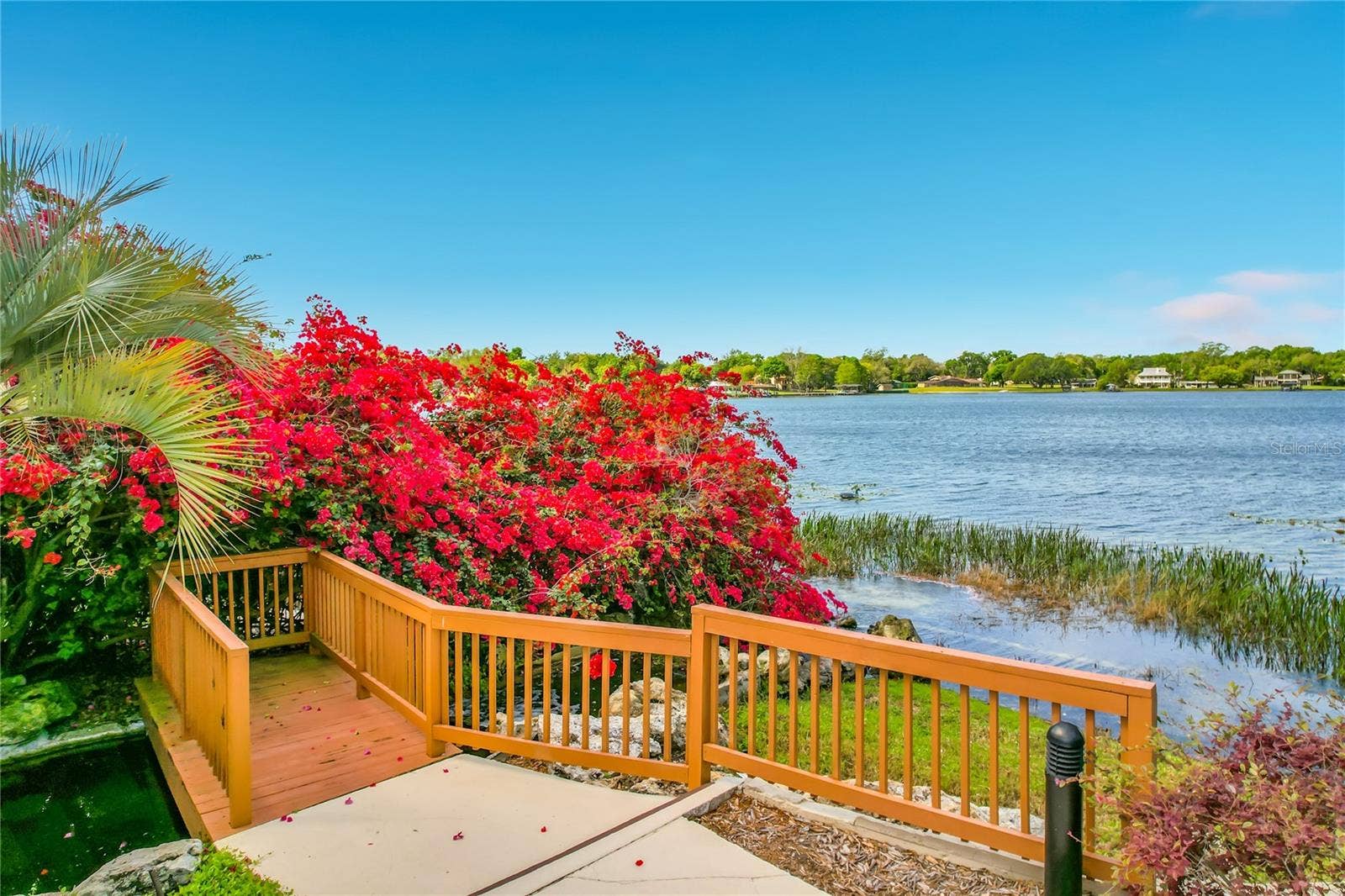 1275 SAINT TROPEZ CIRCLE, #1275, Orlando, FL 32806 Landscaping and Lake View