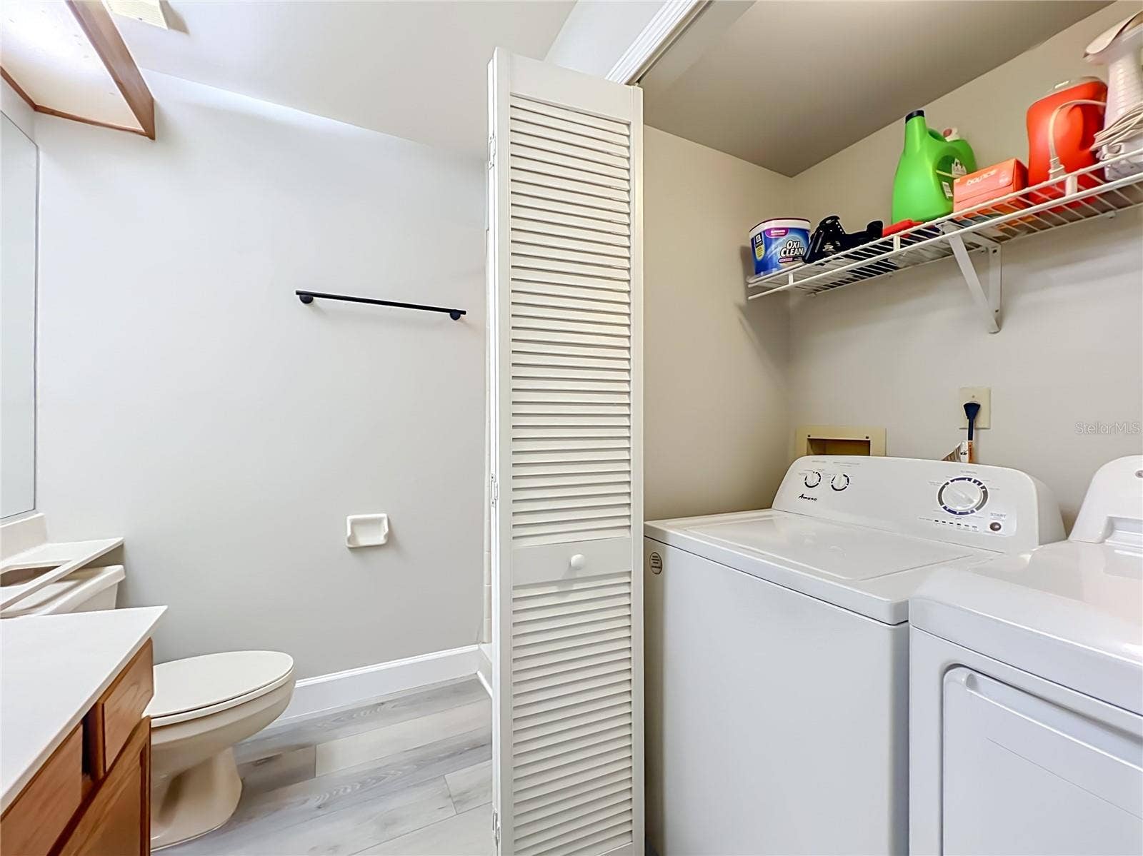 1275 SAINT TROPEZ CIRCLE, #1275, Orlando, FL 32806 Washer Dryer Closet