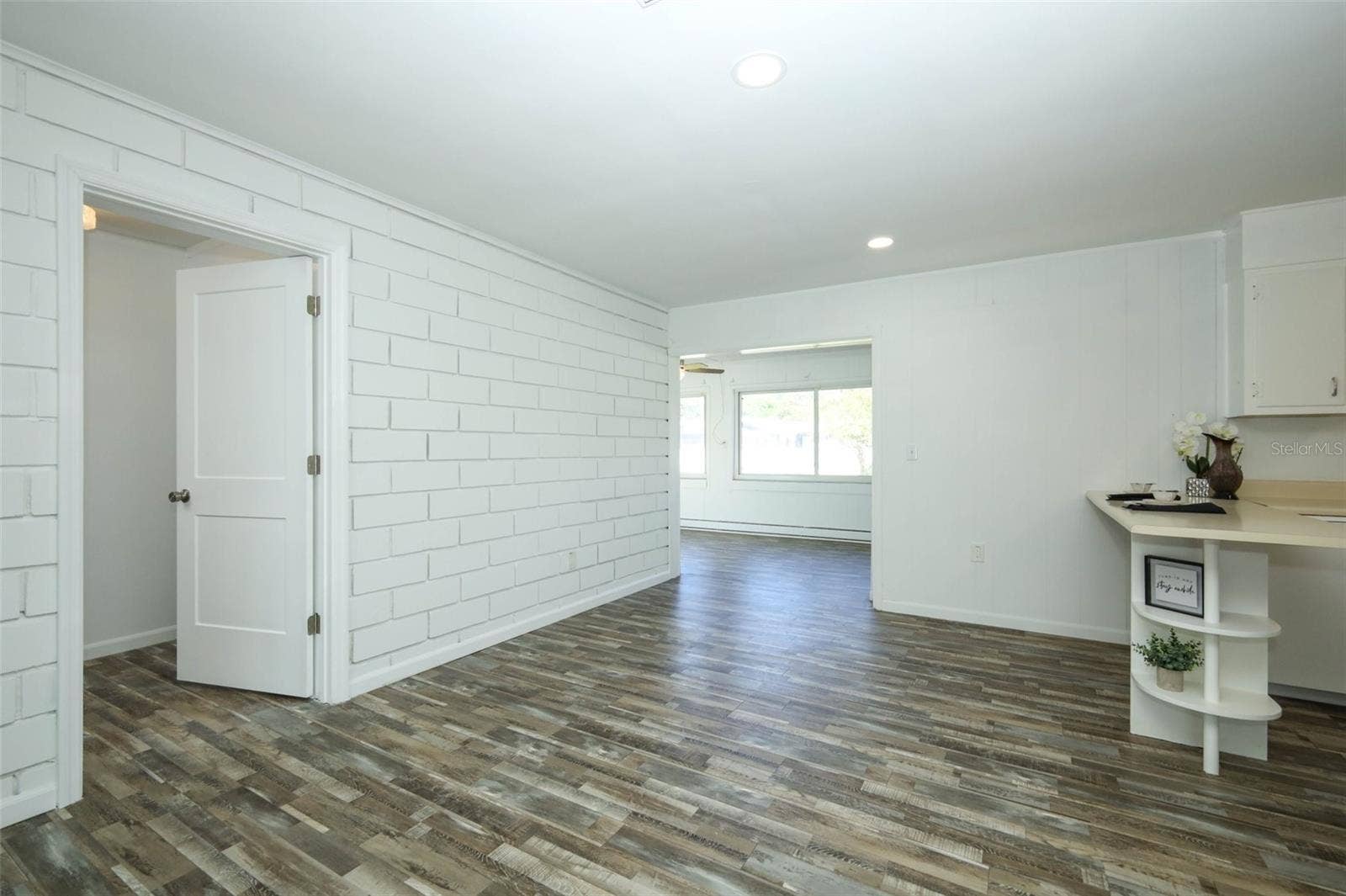 60 PARK LANE, Debary, FL 32713