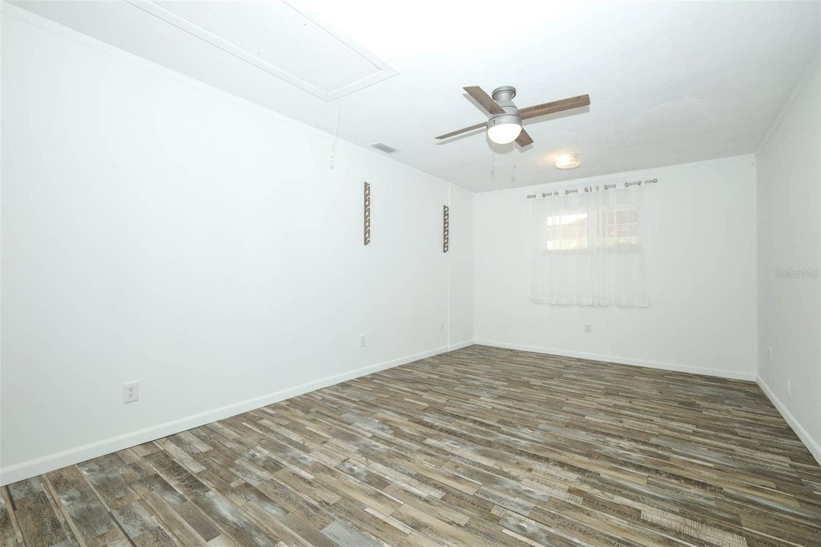 60 PARK LANE, Debary, FL 32713