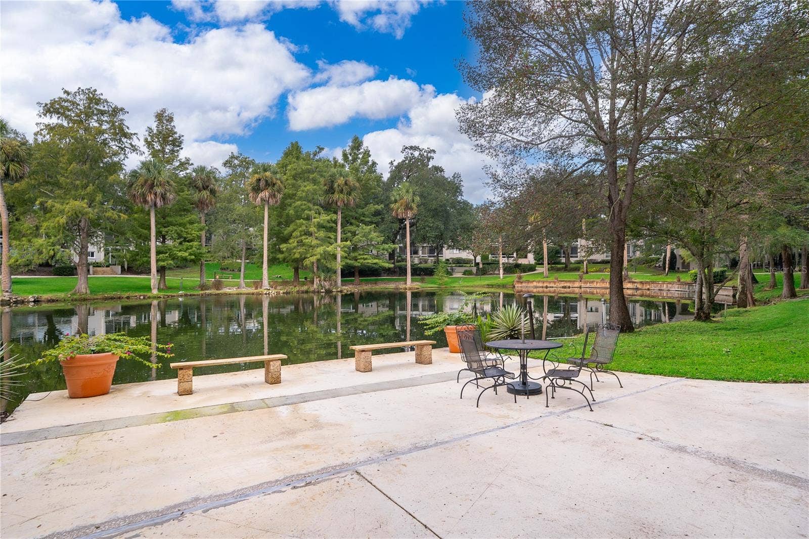700 MELROSE AVENUE, #M23, Winter Park, FL 32789 courtyard