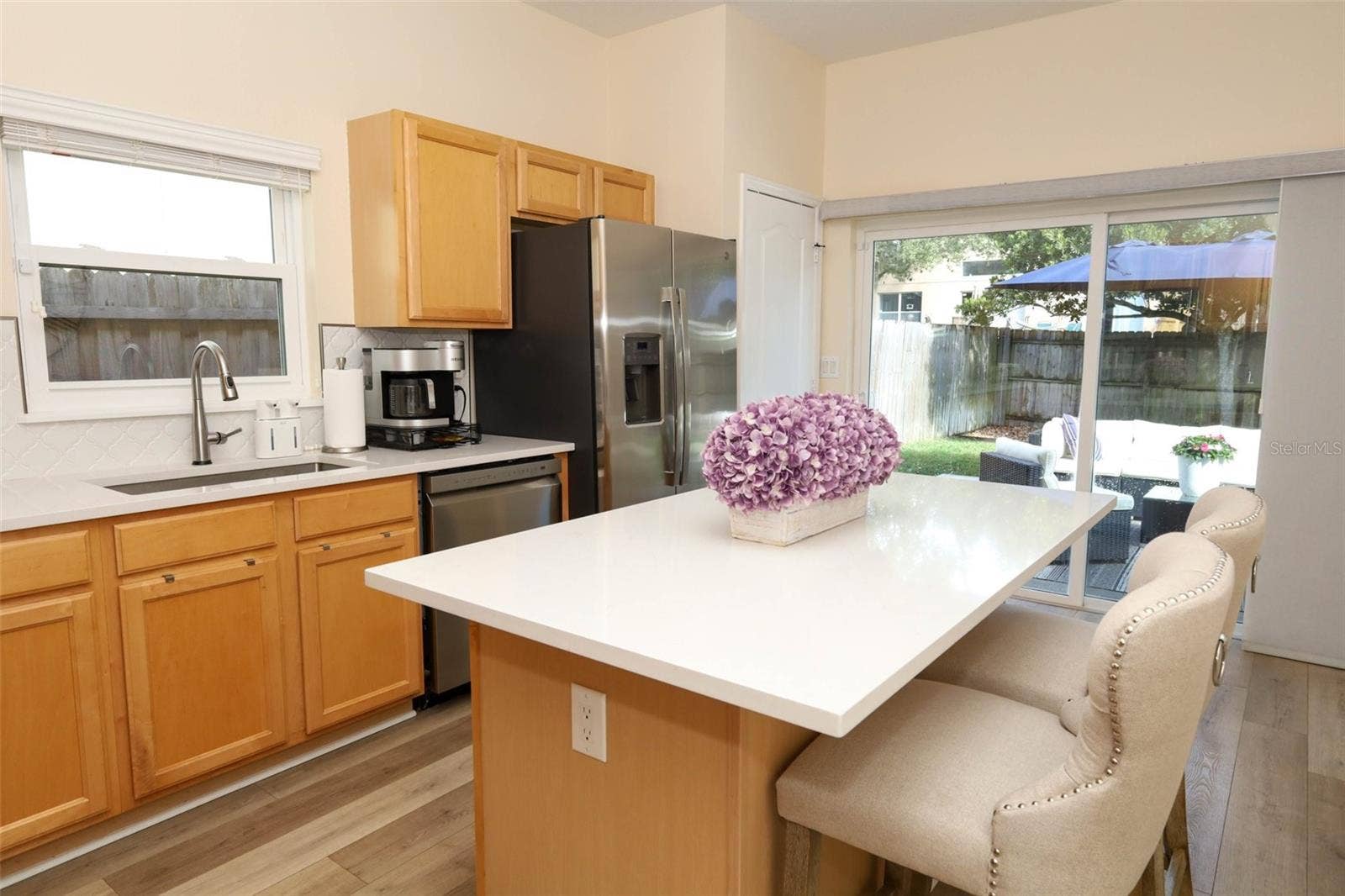 Quartz countertop and backsplash