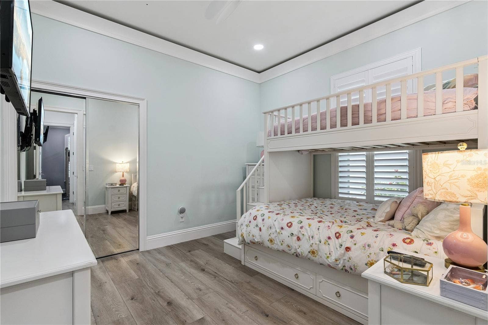 1676 CHERRY RIDGE DRIVE, Lake Mary, FL 32746