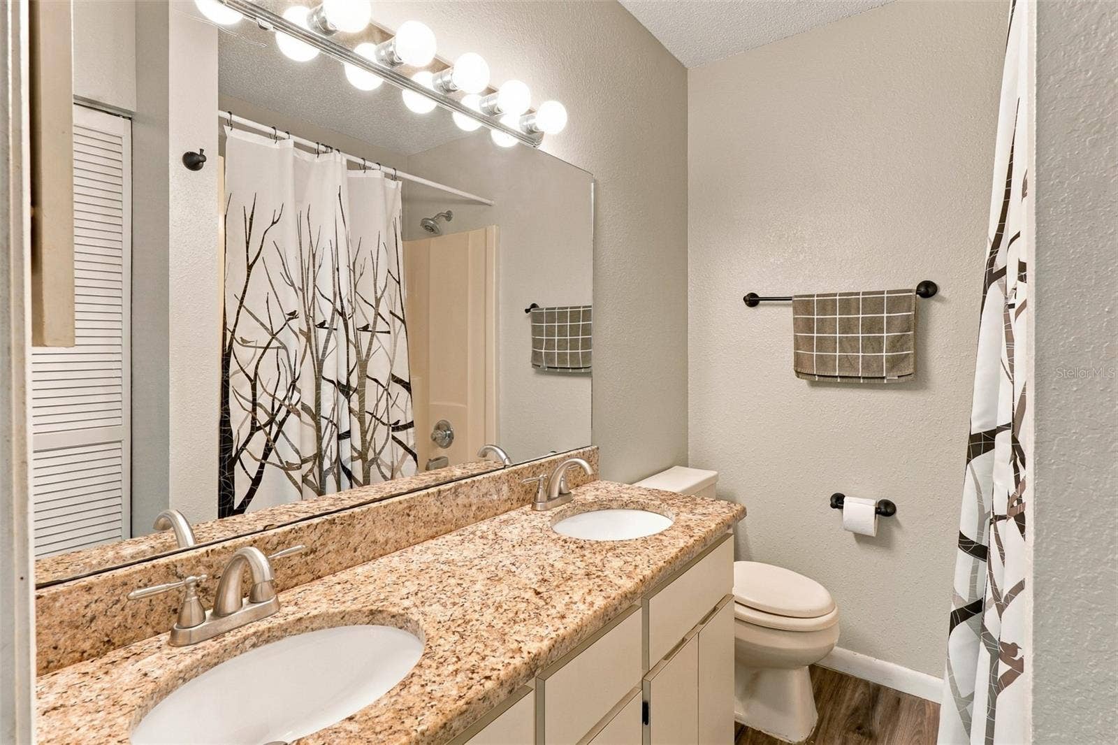 480 LANDING BOULEVARD, Inverness, FL 34450 Primary bathroom with tub
