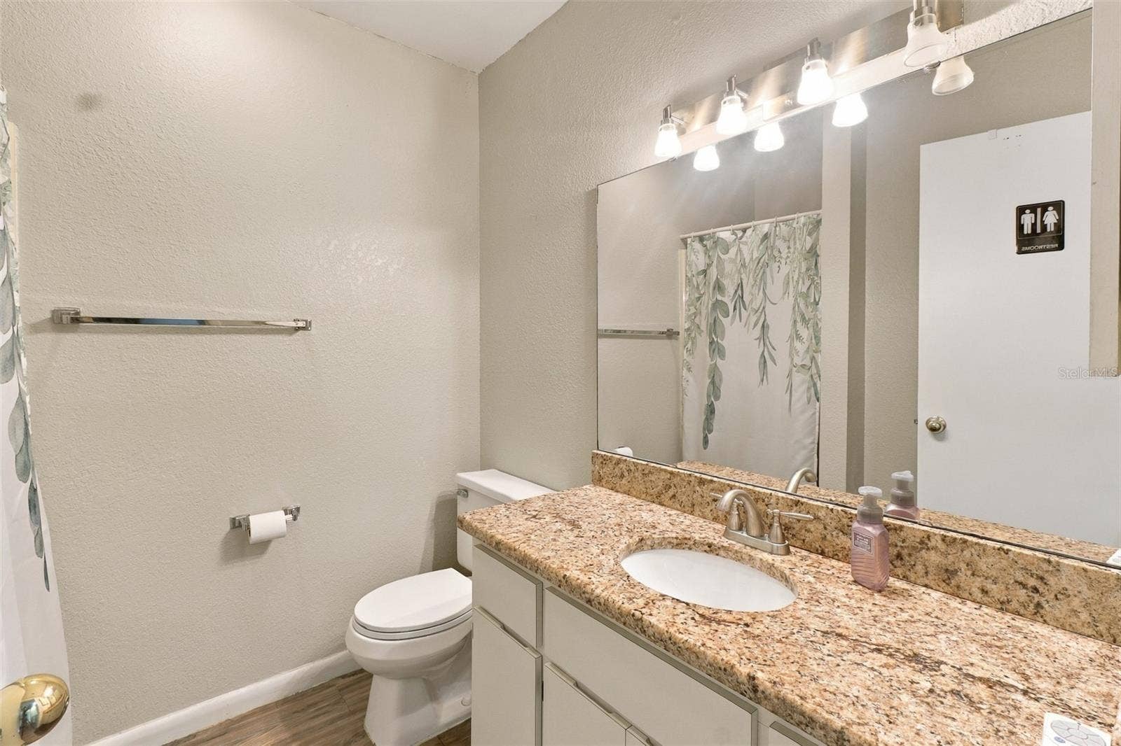 480 LANDING BOULEVARD, Inverness, FL 34450 guest bathroom with shower