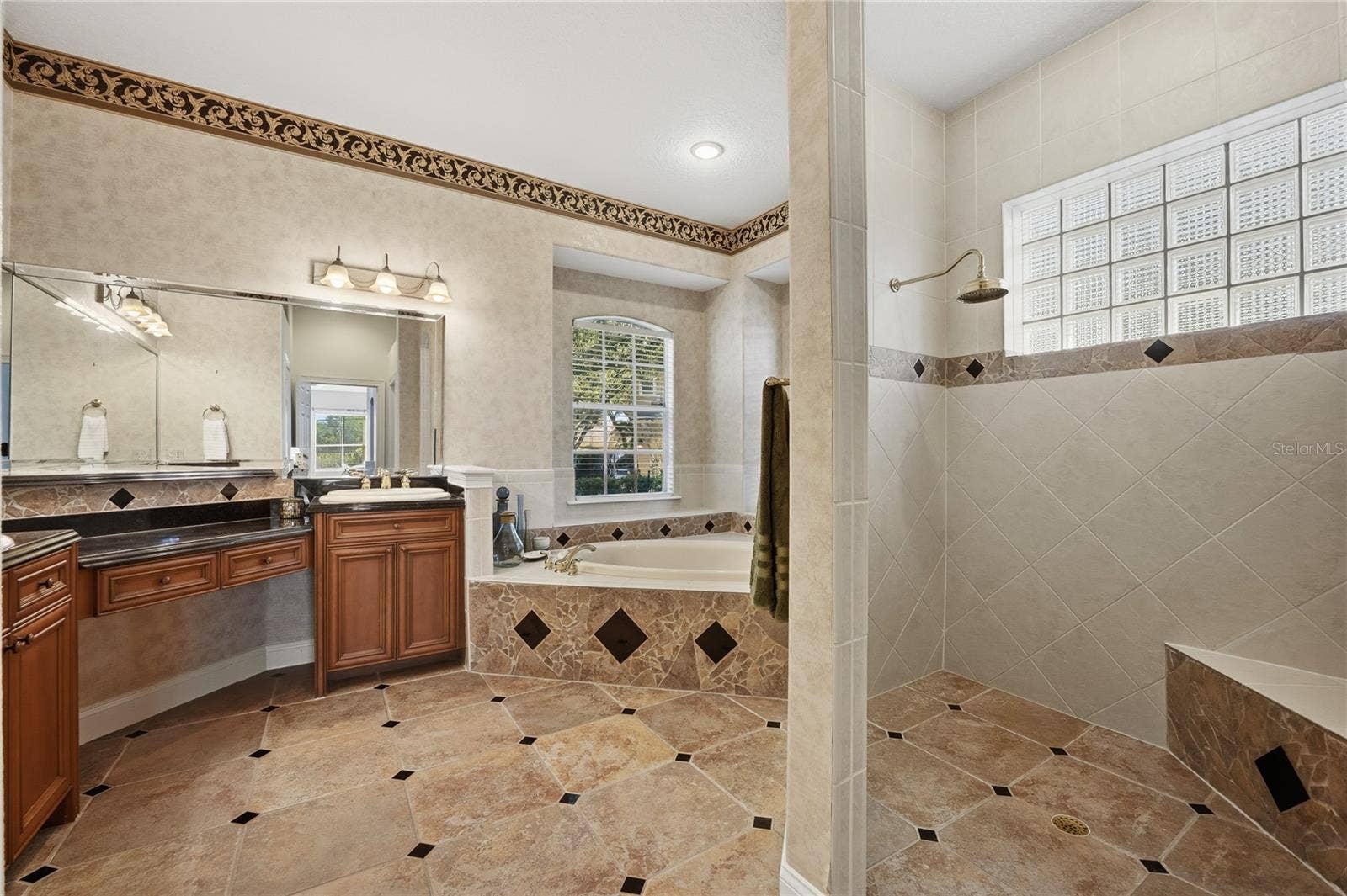 2009 WESTOVER RESERVE BOULEVARD, Windermere, FL 34786 2009 WESTOVER RESERVE BOULEVARD, Windermere, FL 34786