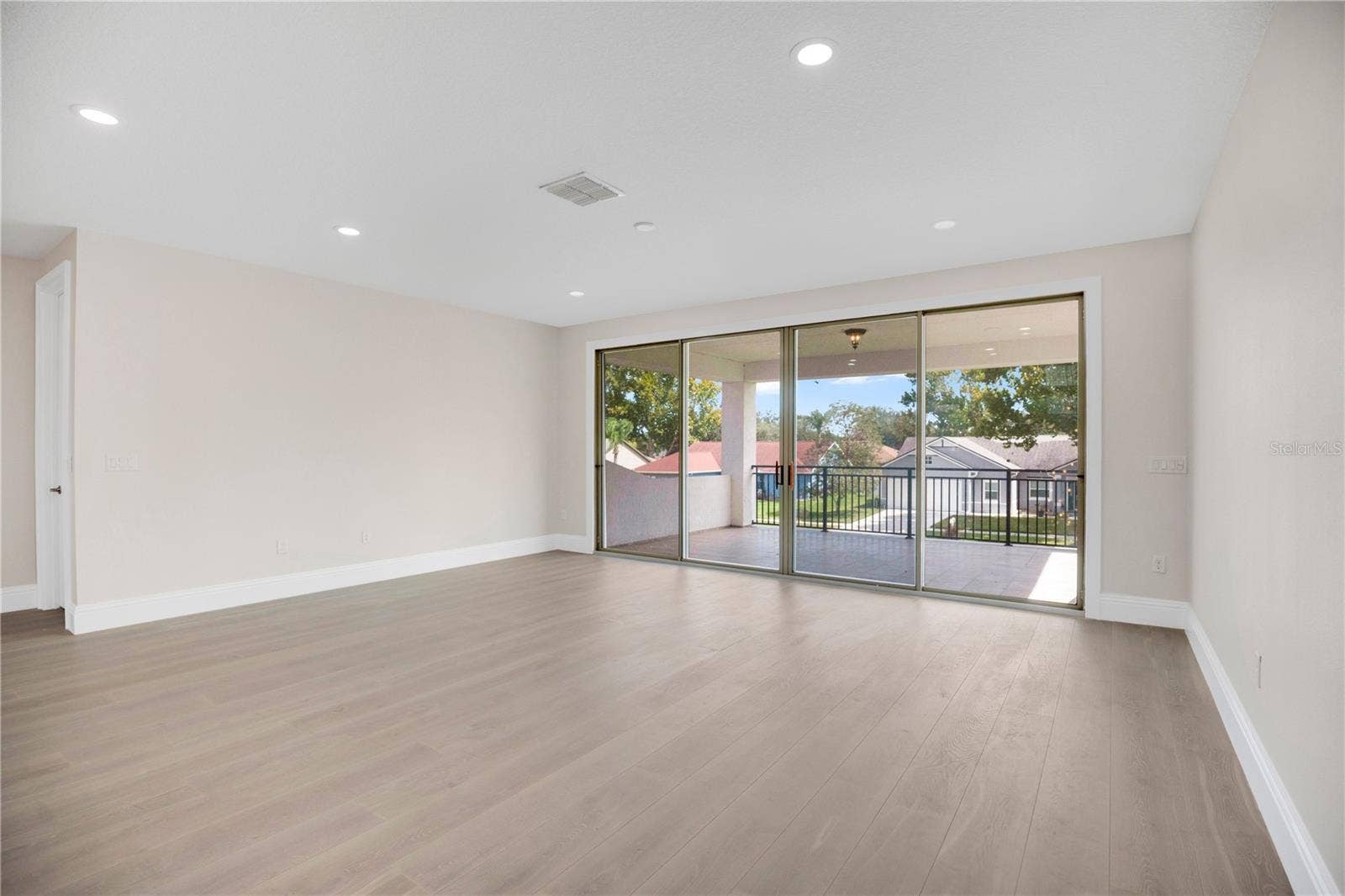 228 STANTON ESTATES CIRCLE, Winter Garden, FL 34787 228 STANTON ESTATES CIRCLE, Winter Garden, FL 34787