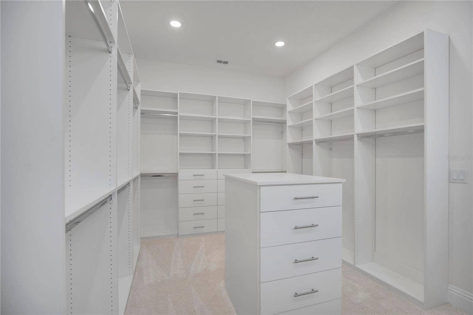 228 STANTON ESTATES CIRCLE, Winter Garden, FL 34787 228 STANTON ESTATES CIRCLE, Winter Garden, FL 34787