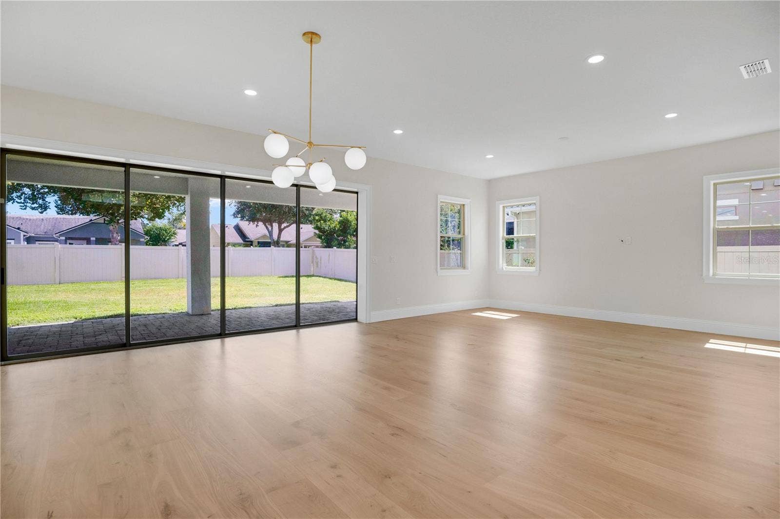 228 STANTON ESTATES CIRCLE, Winter Garden, FL 34787 228 STANTON ESTATES CIRCLE, Winter Garden, FL 34787