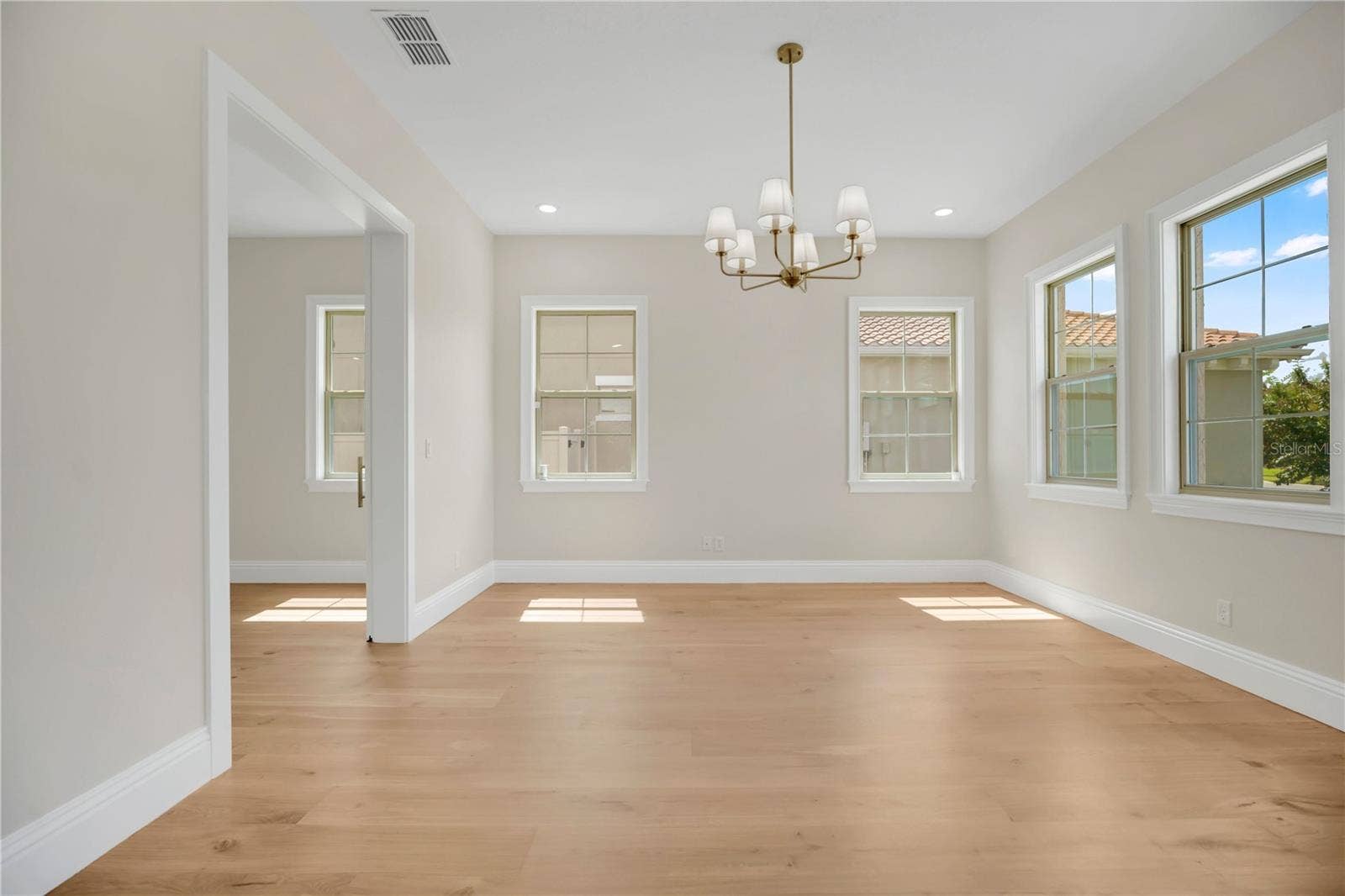 228 STANTON ESTATES CIRCLE, Winter Garden, FL 34787 228 STANTON ESTATES CIRCLE, Winter Garden, FL 34787